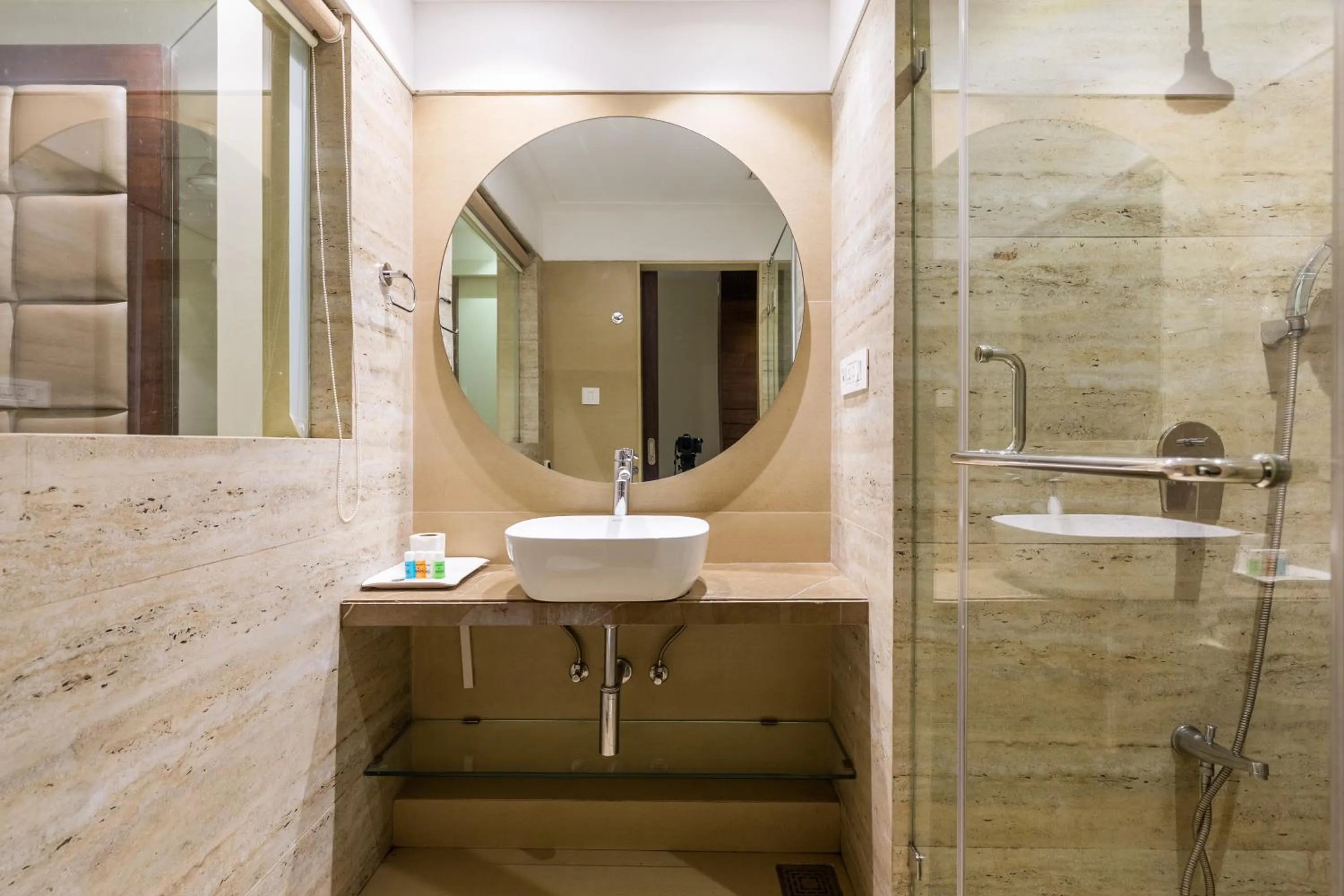 Bathroom in Calux Grand Inn Calangute - Formerly Amara Grand Inn