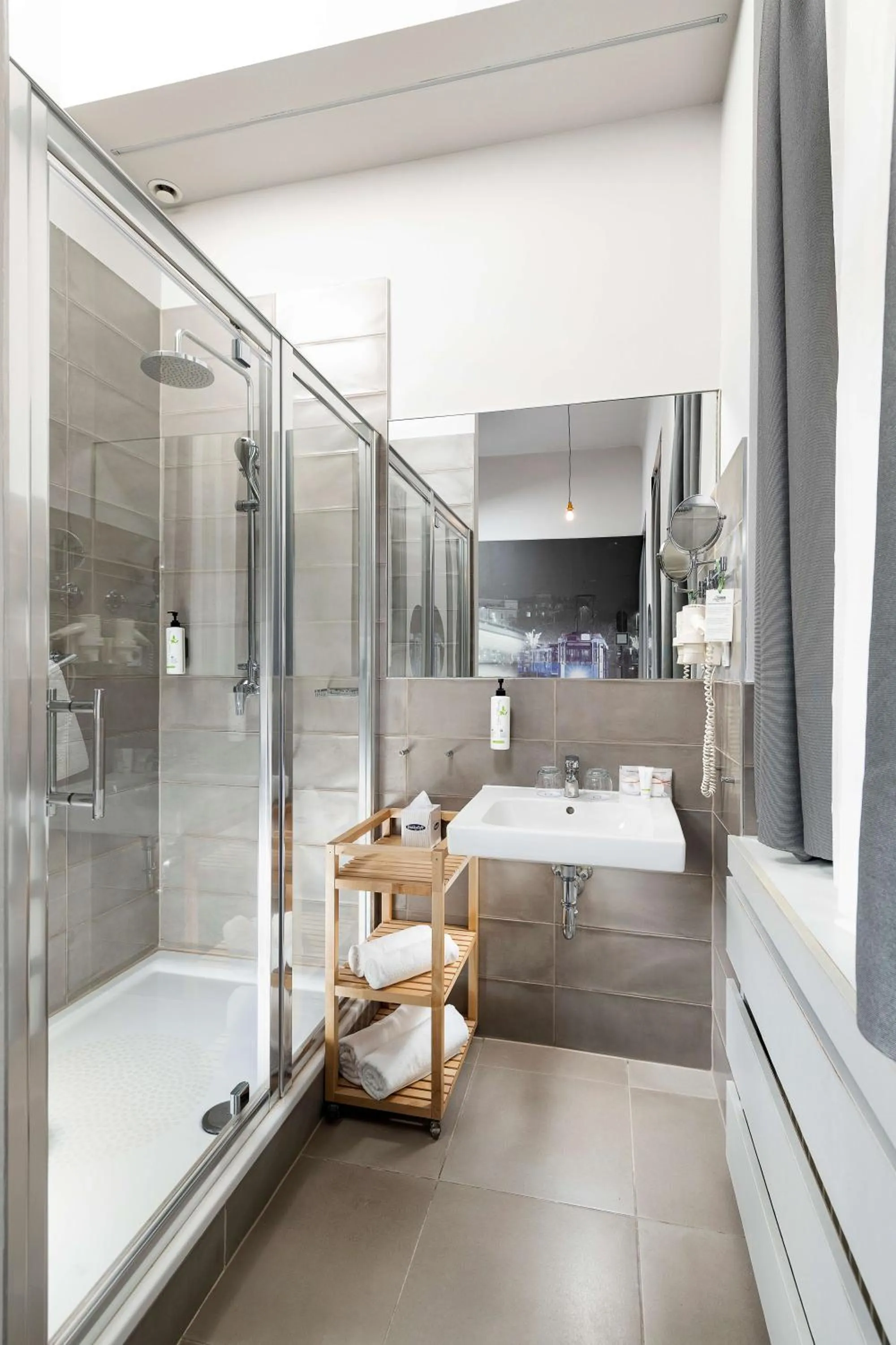 Shower in Three Corners Hotel Anna