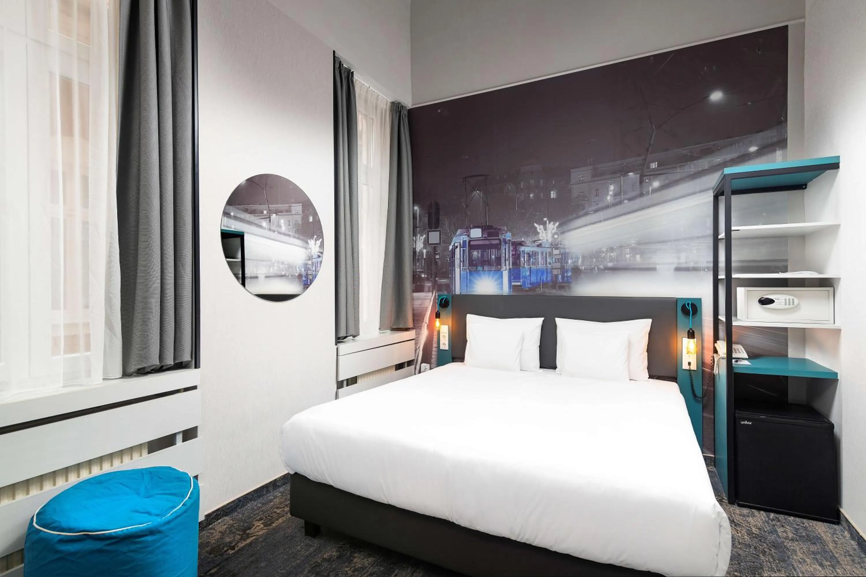 Bed in Three Corners Hotel Anna