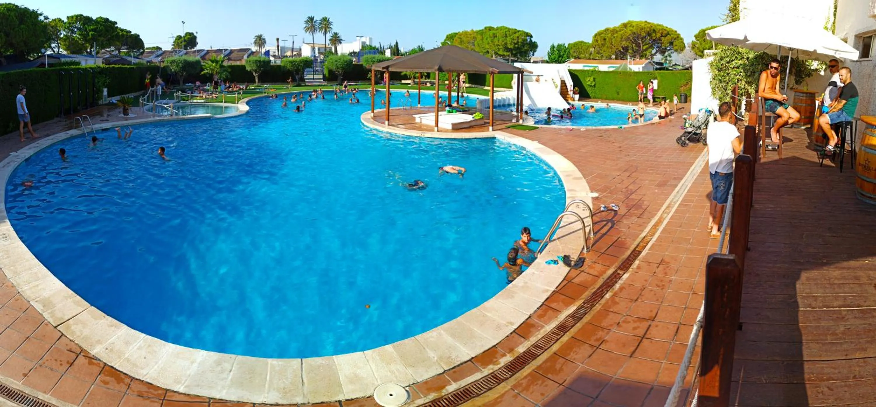 Swimming pool in Camping San Javier