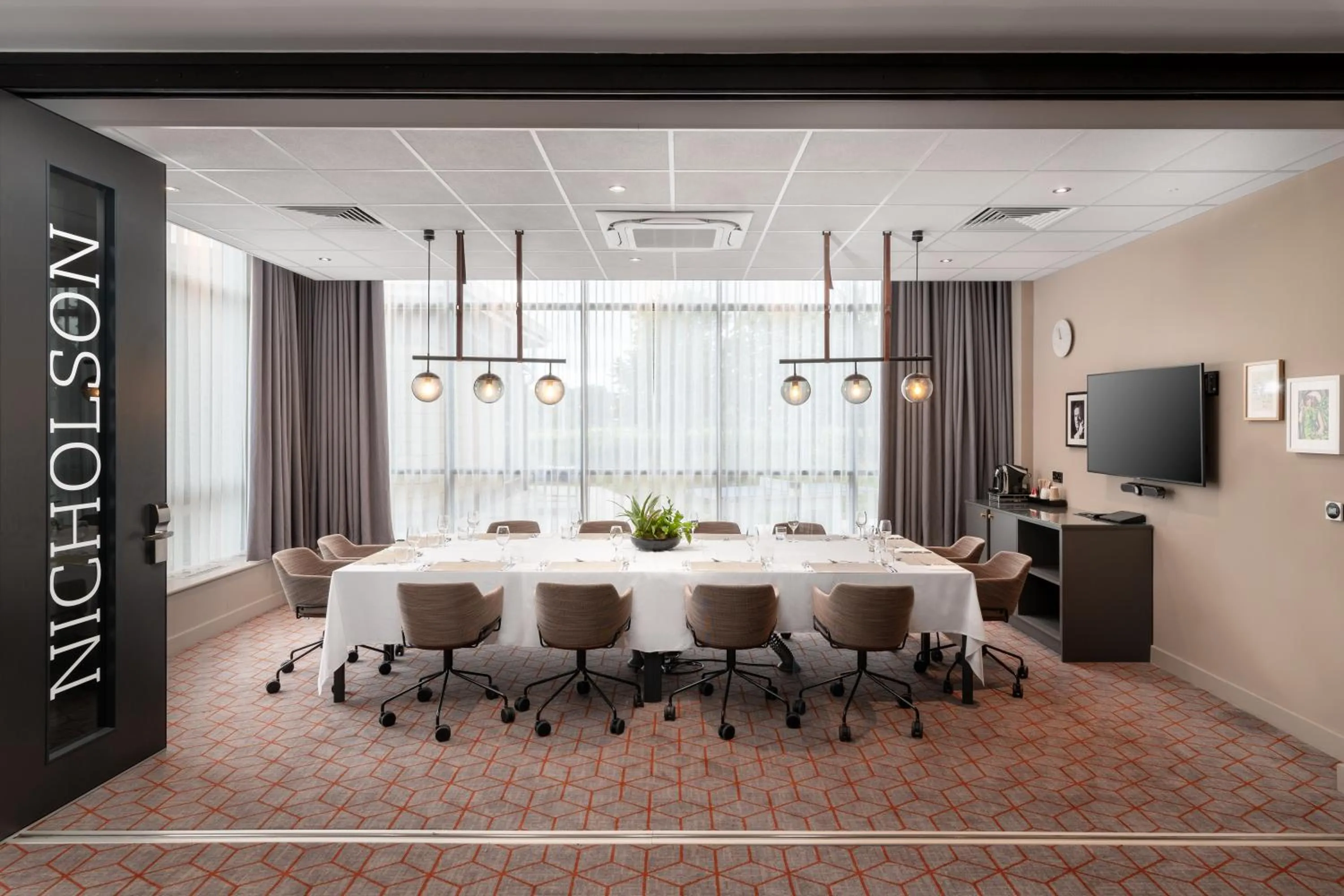 Meeting/conference room in Hilton Garden Inn London Heathrow Airport