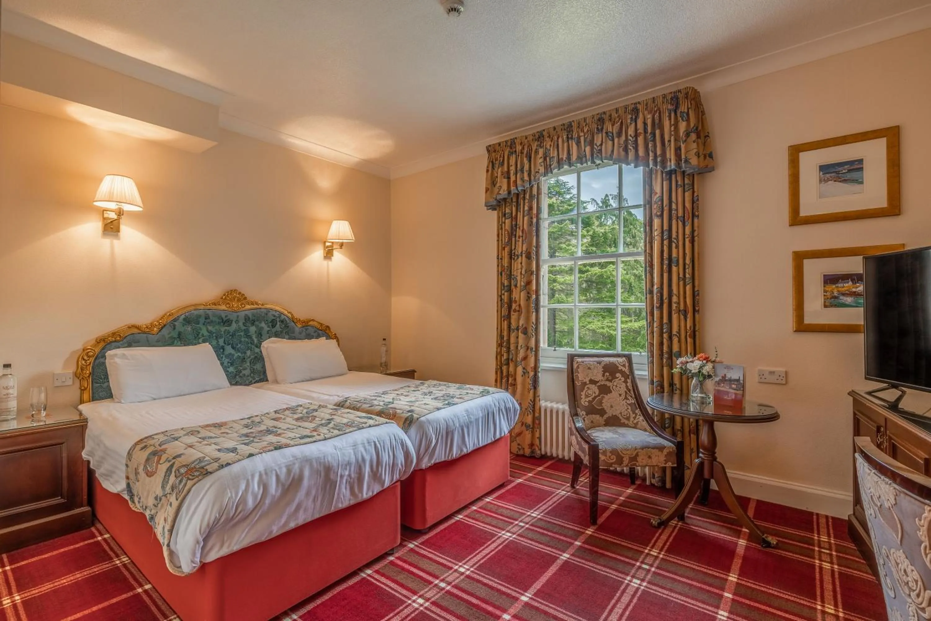 Bedroom, Bed in Muthu Newton Hotel (Near Inverness Airport)