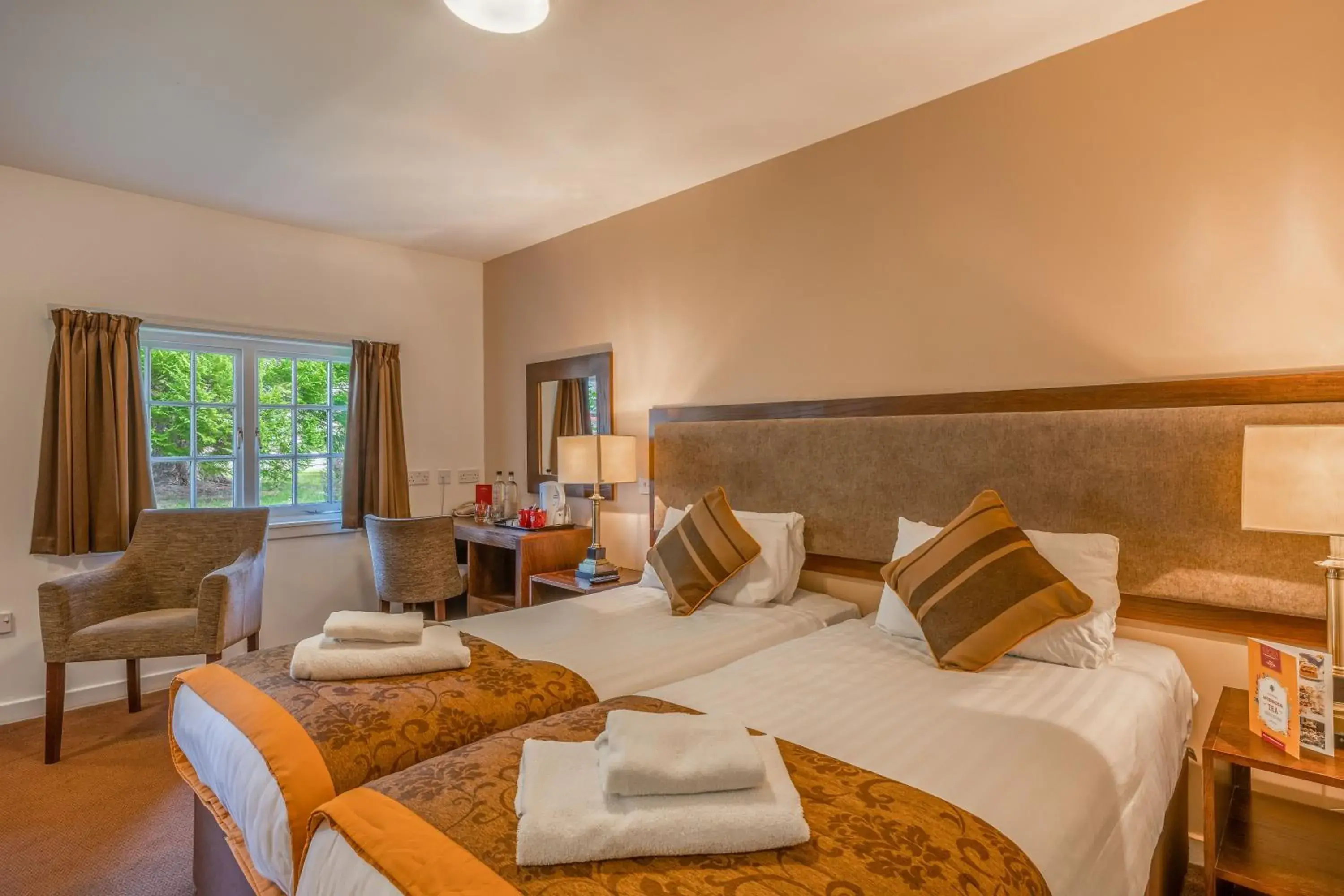 Bedroom, Bed in Muthu Newton Hotel (Near Inverness Airport) Bedroom, Bed in Muthu Newton Hotel (Near Inverness Airport)