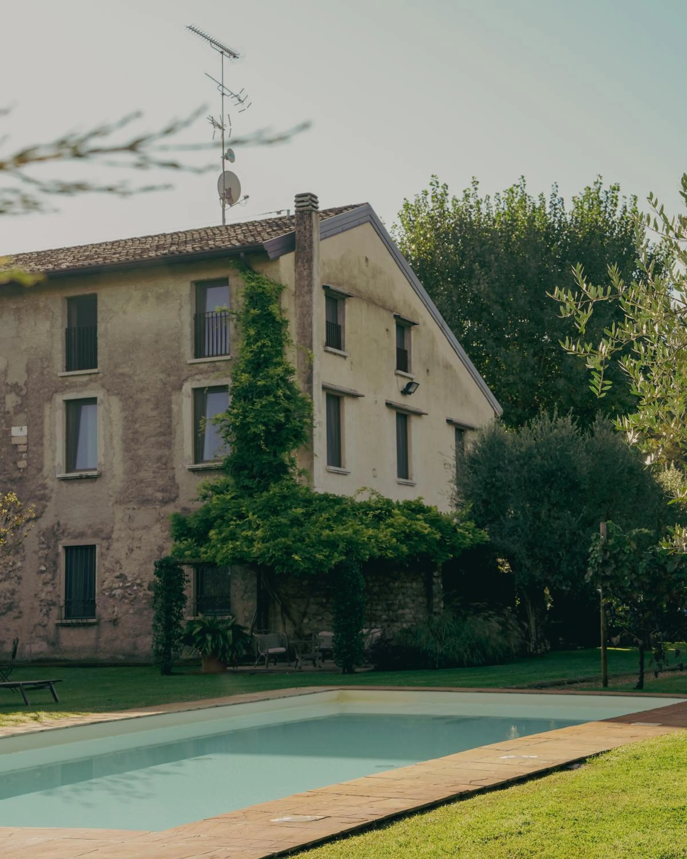 Property building in Corte Vallio