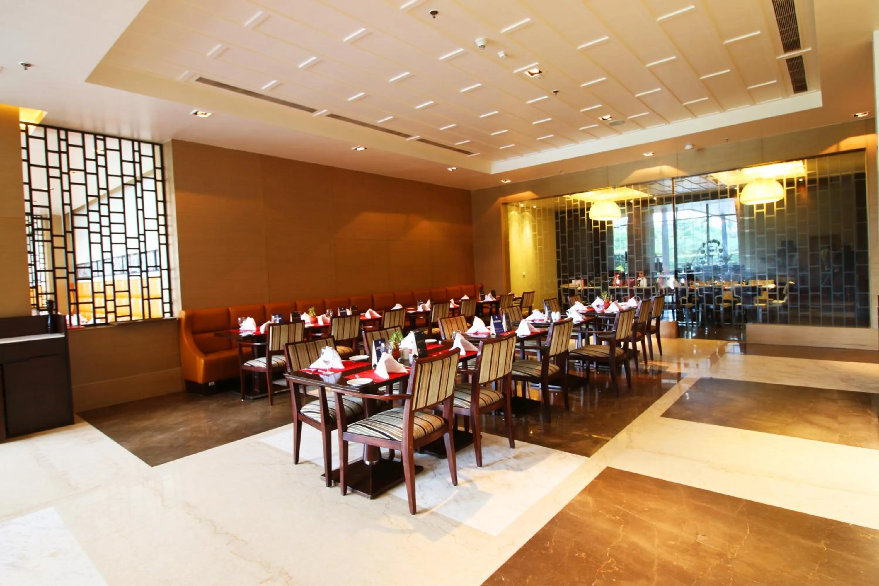 Dining area in Sayaji Raipur