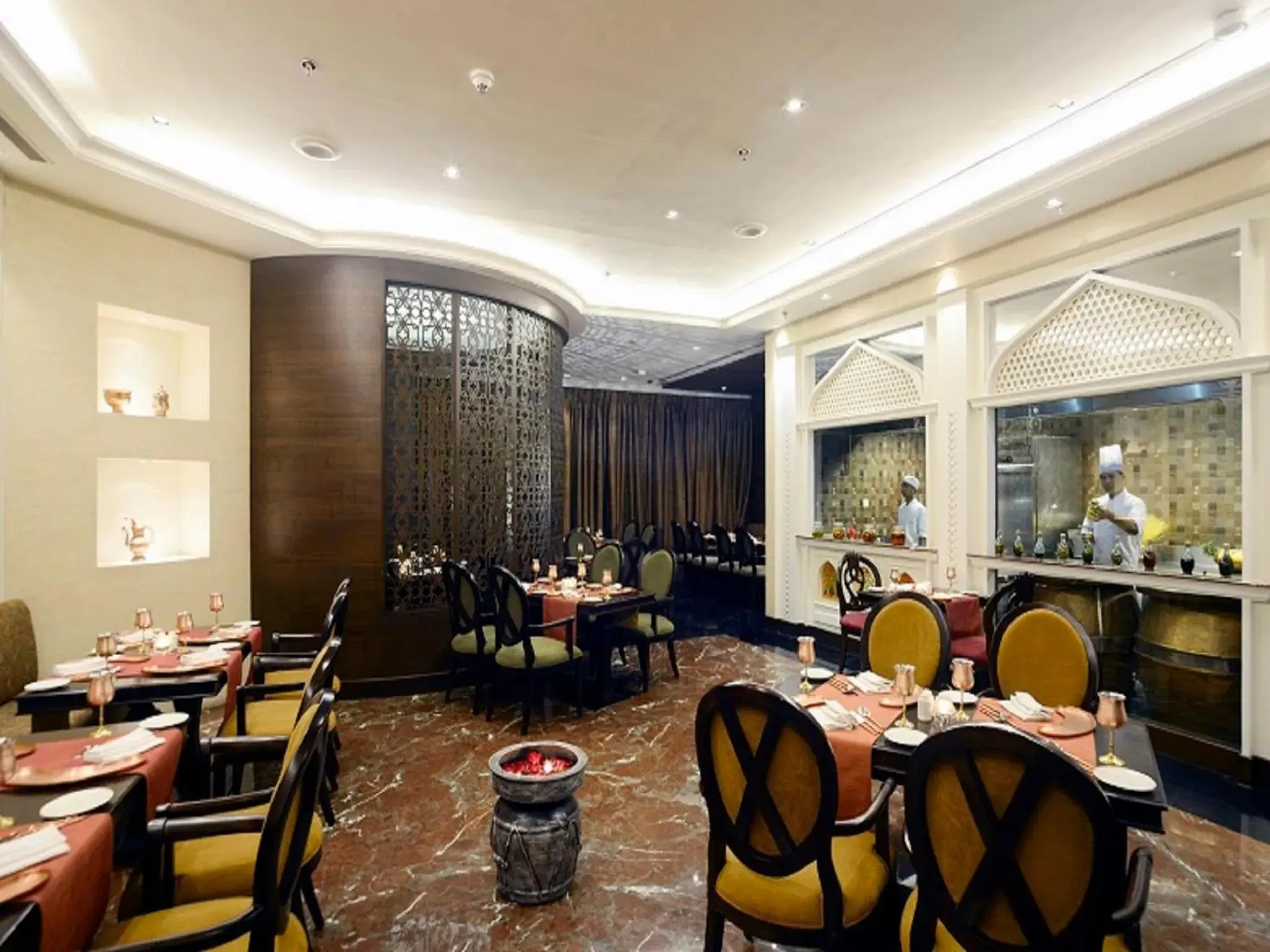 Restaurant/places to eat in Sayaji Raipur Restaurant/places to eat in Sayaji Raipur