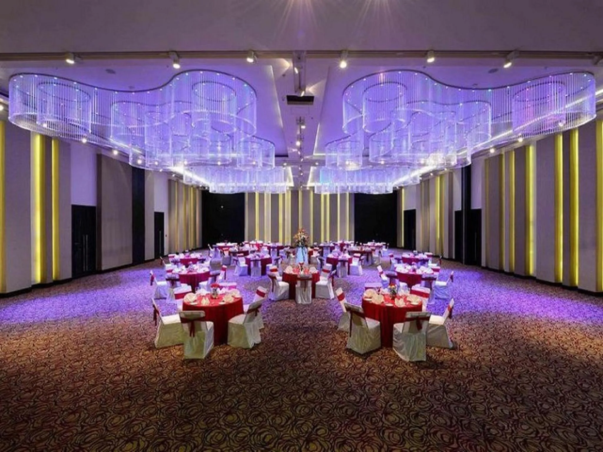 Banquet/Function facilities in Sayaji Raipur