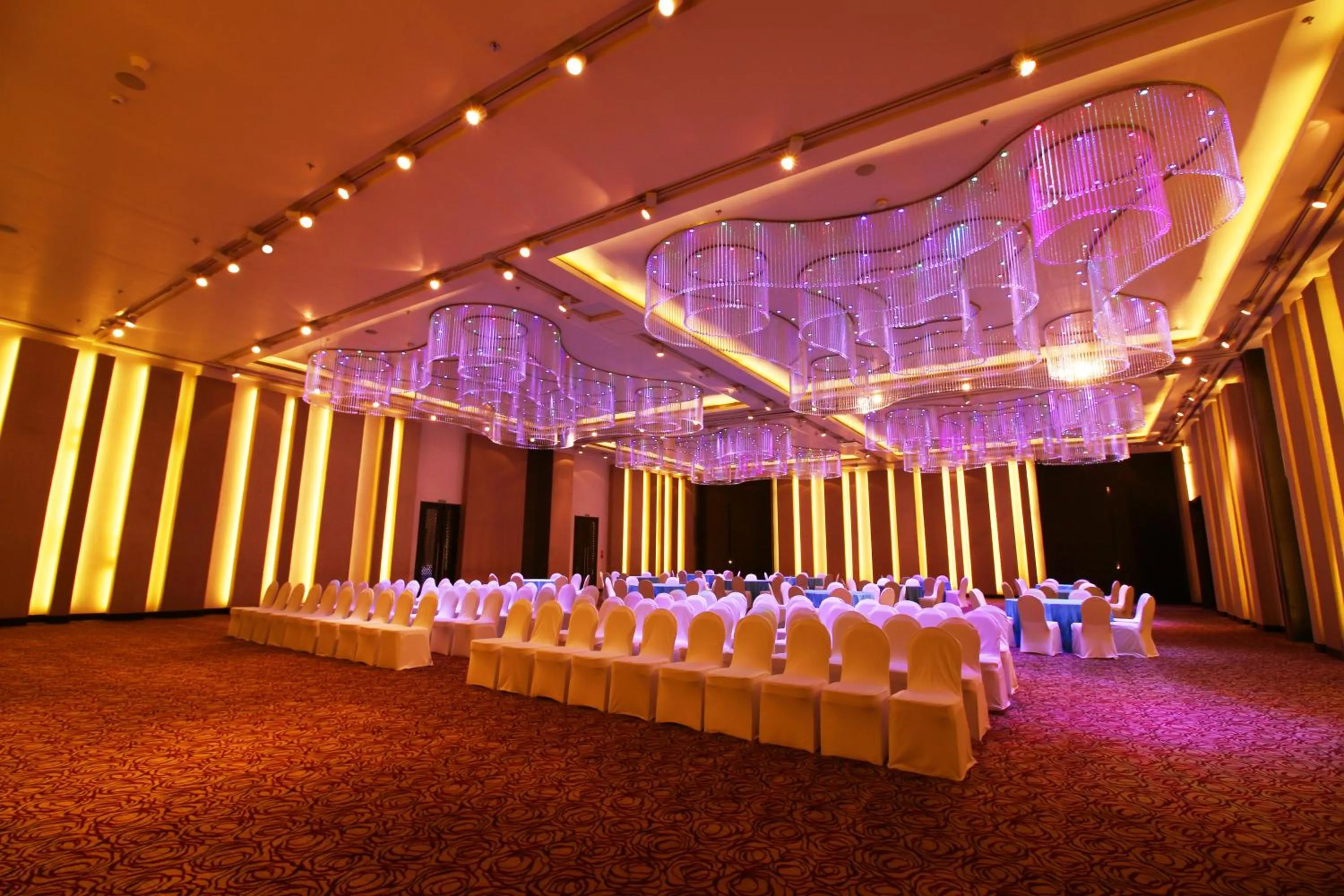Banquet/Function facilities in Sayaji Raipur