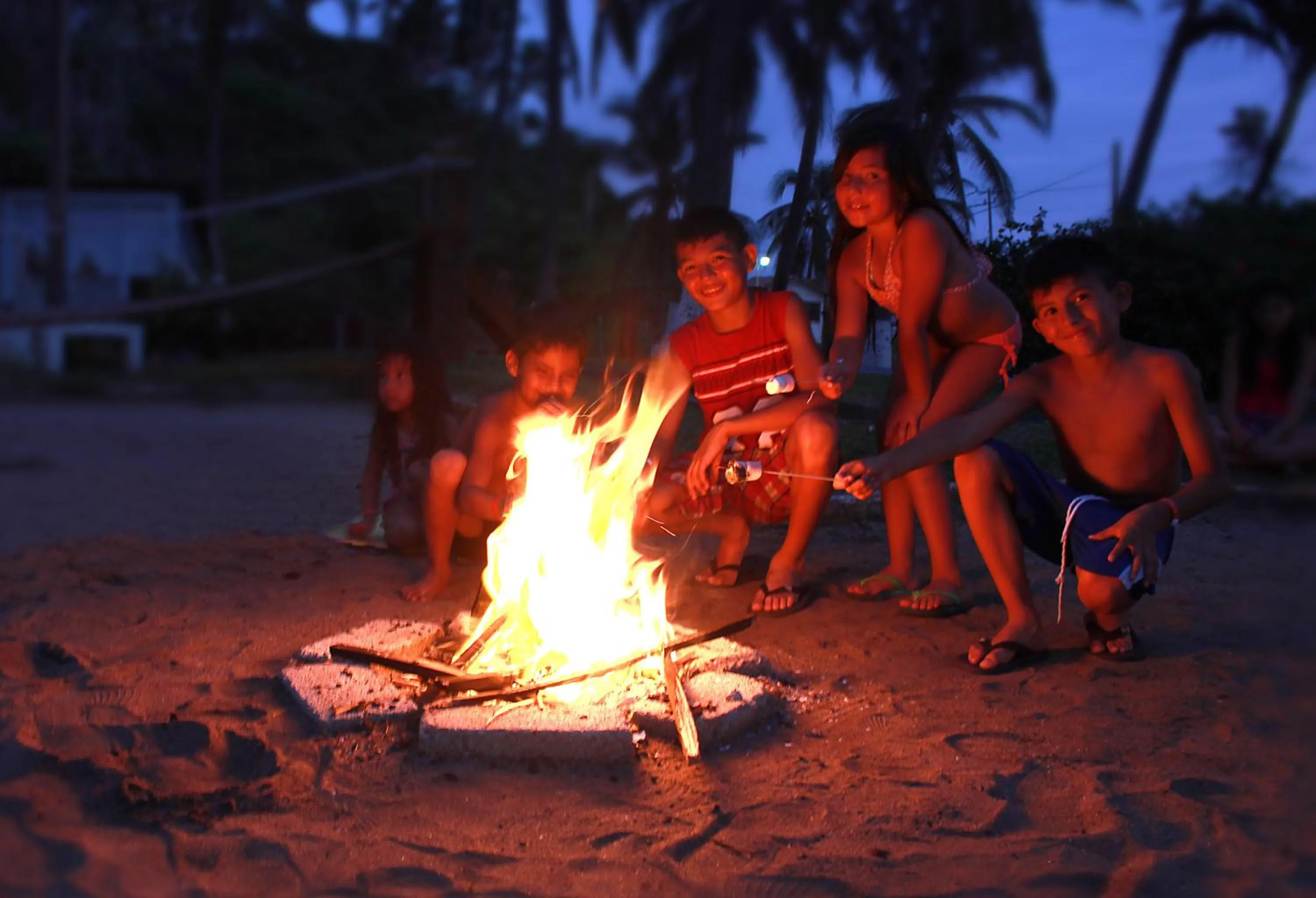 Evening entertainment in Vista Playa de Oro Manzanillo