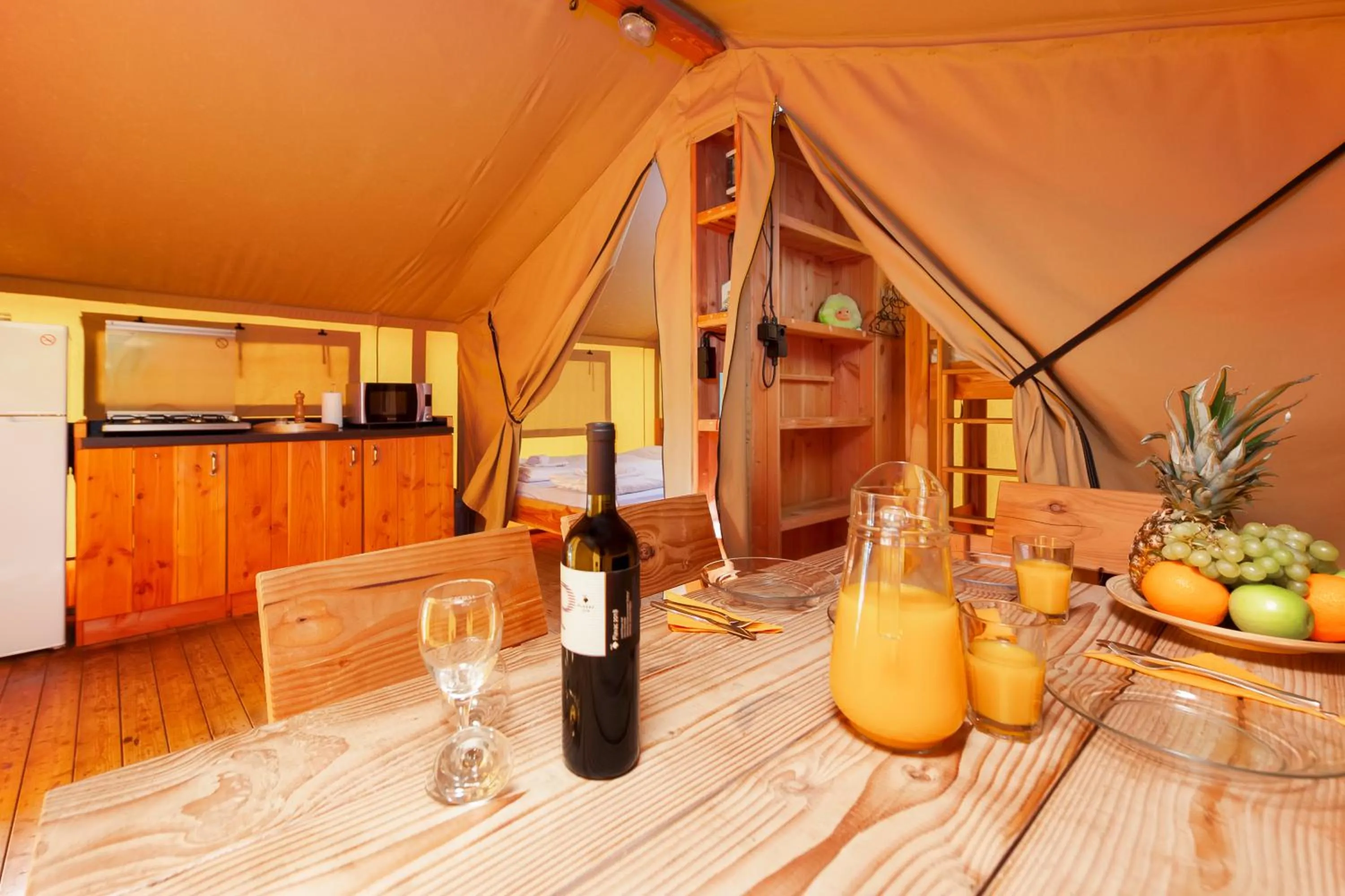 Dining area in Glamping and Mobile Homes Lavanda - Holiday Centre Bi VIllage
