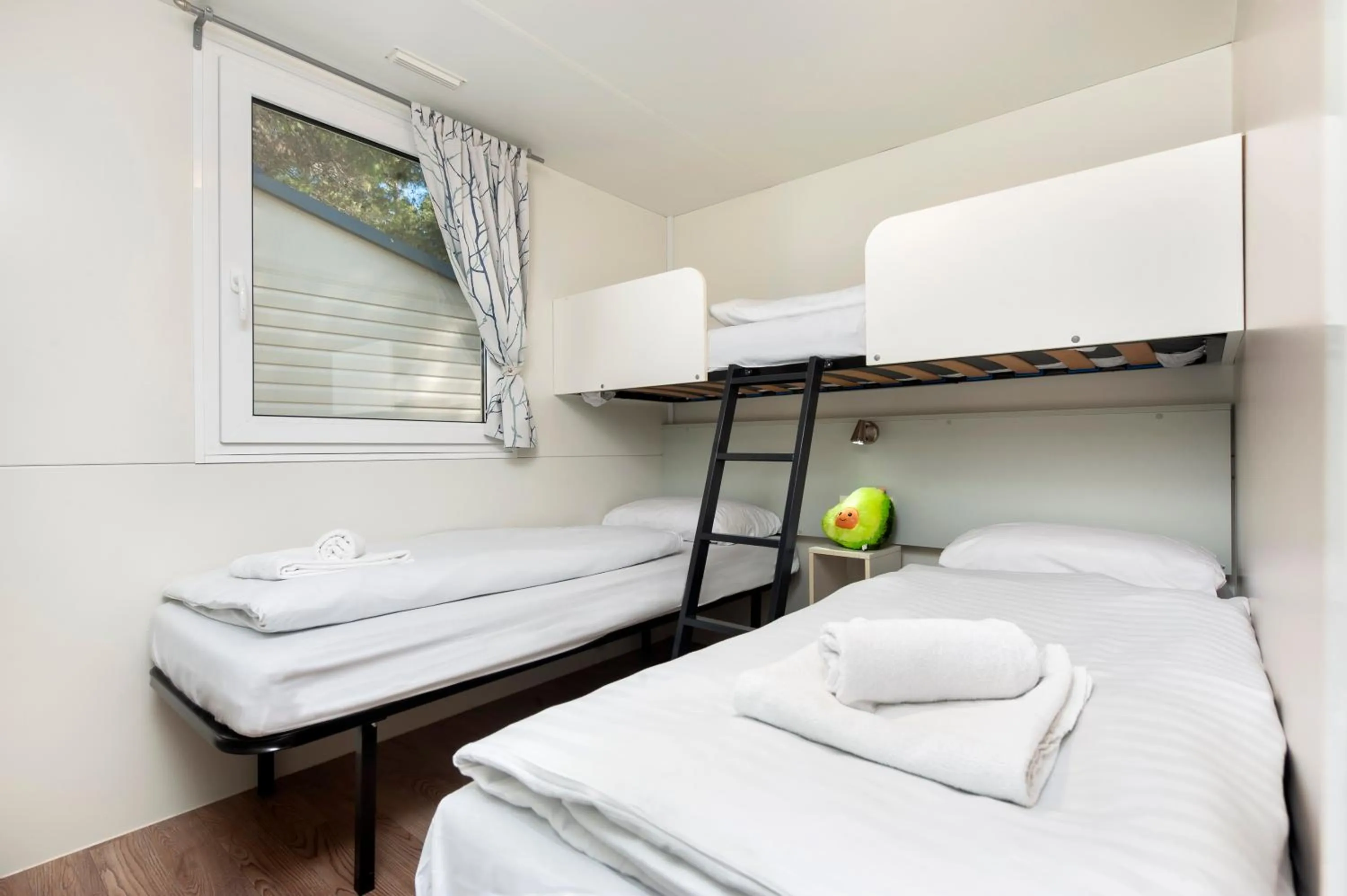 Bedroom, Bed in Glamping and Mobile Homes Lavanda - Holiday Centre Bi VIllage