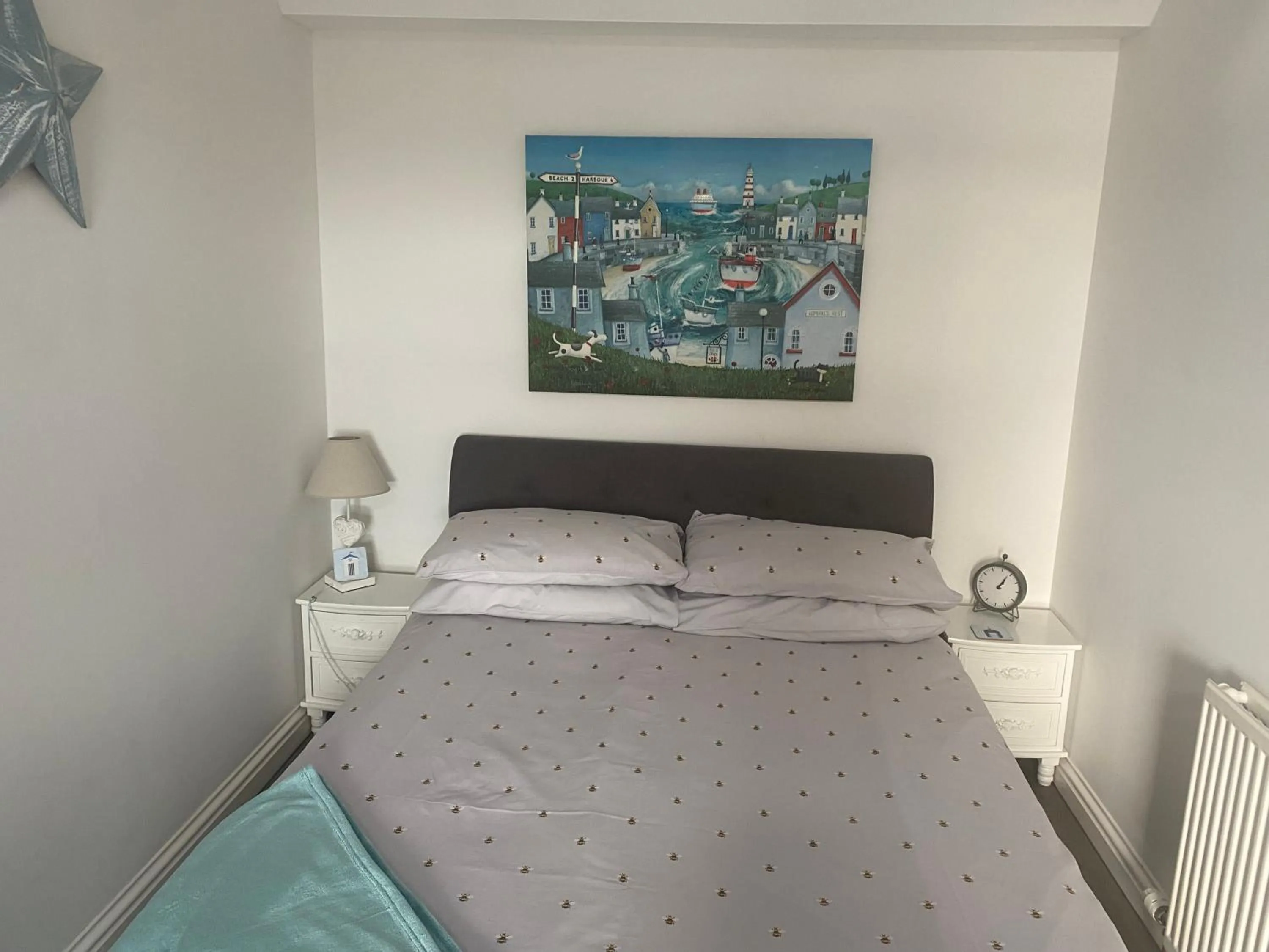 Bed in Sma Harbour Hoose