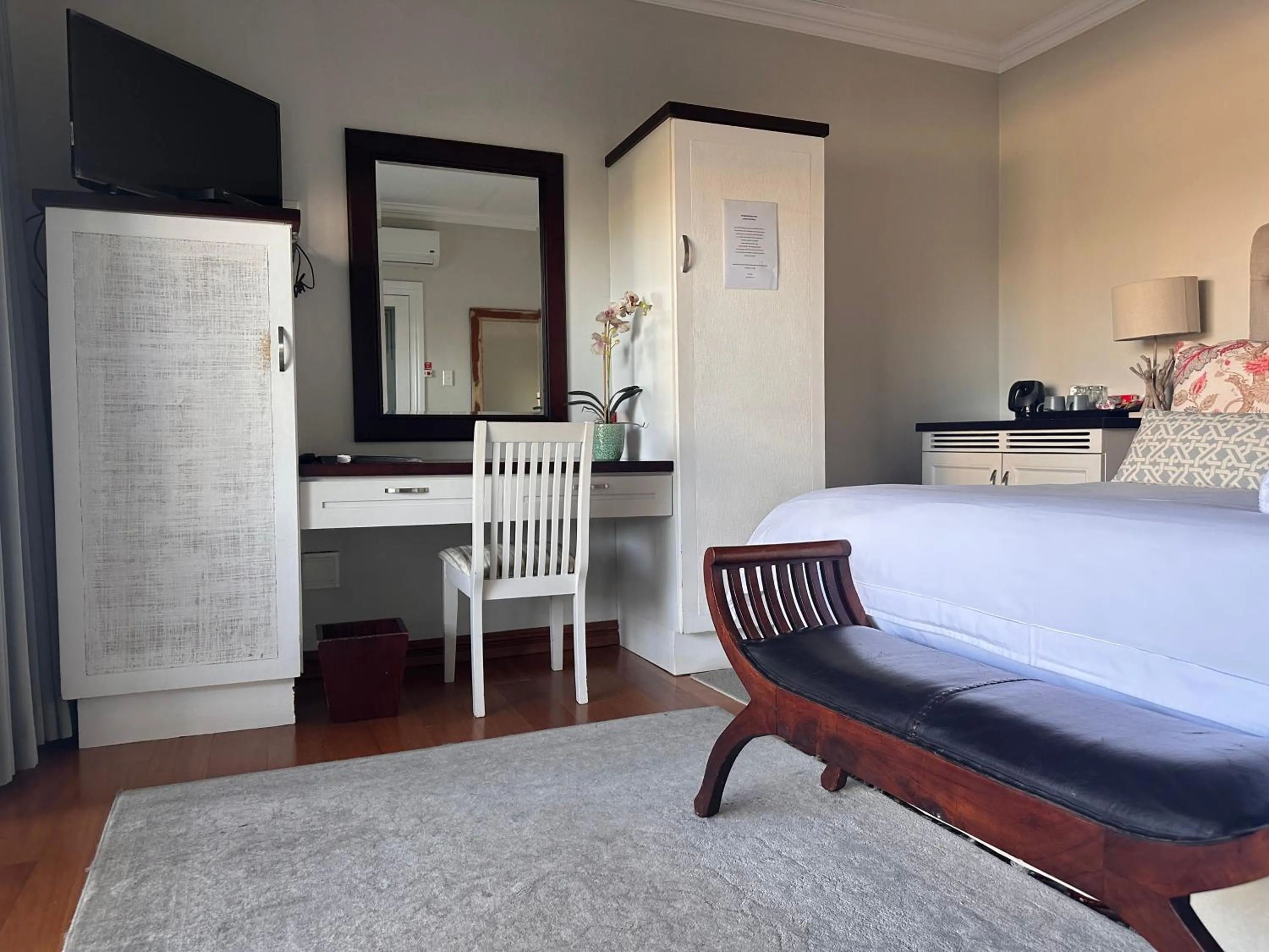 Bed in The Hamptons Guest House