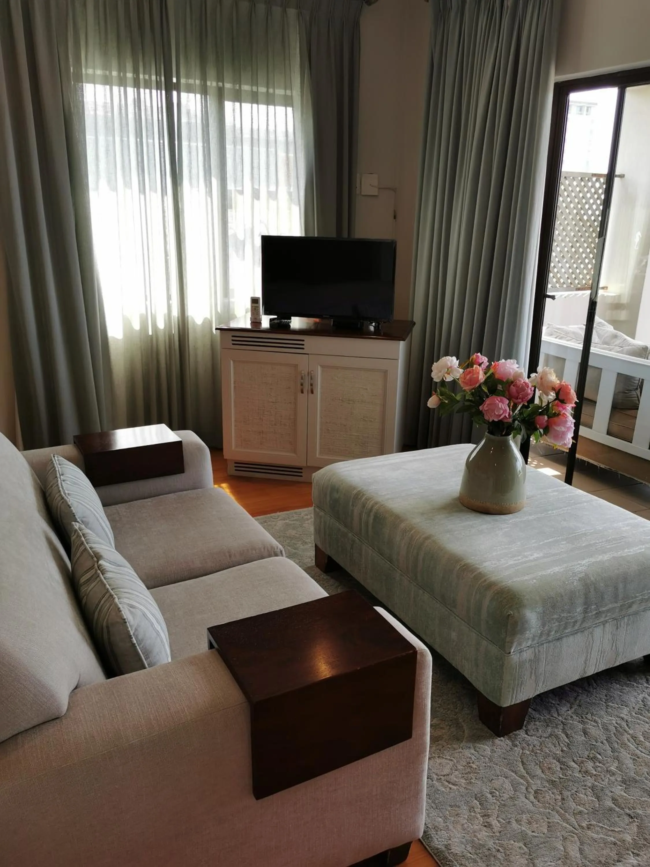 Bed in The Hamptons Guest House