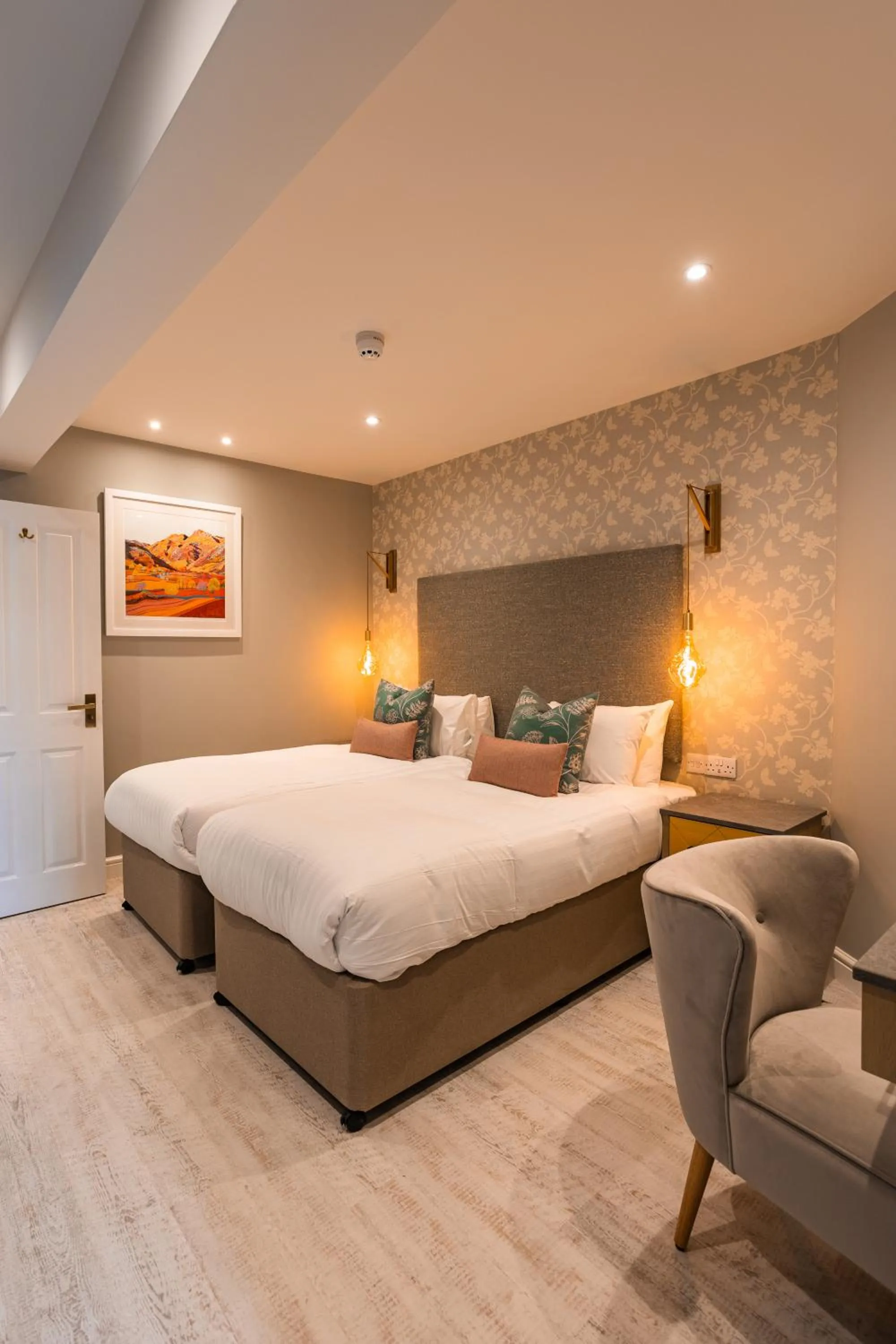 Photo of the whole room, Bed in Ambleside Townhouse