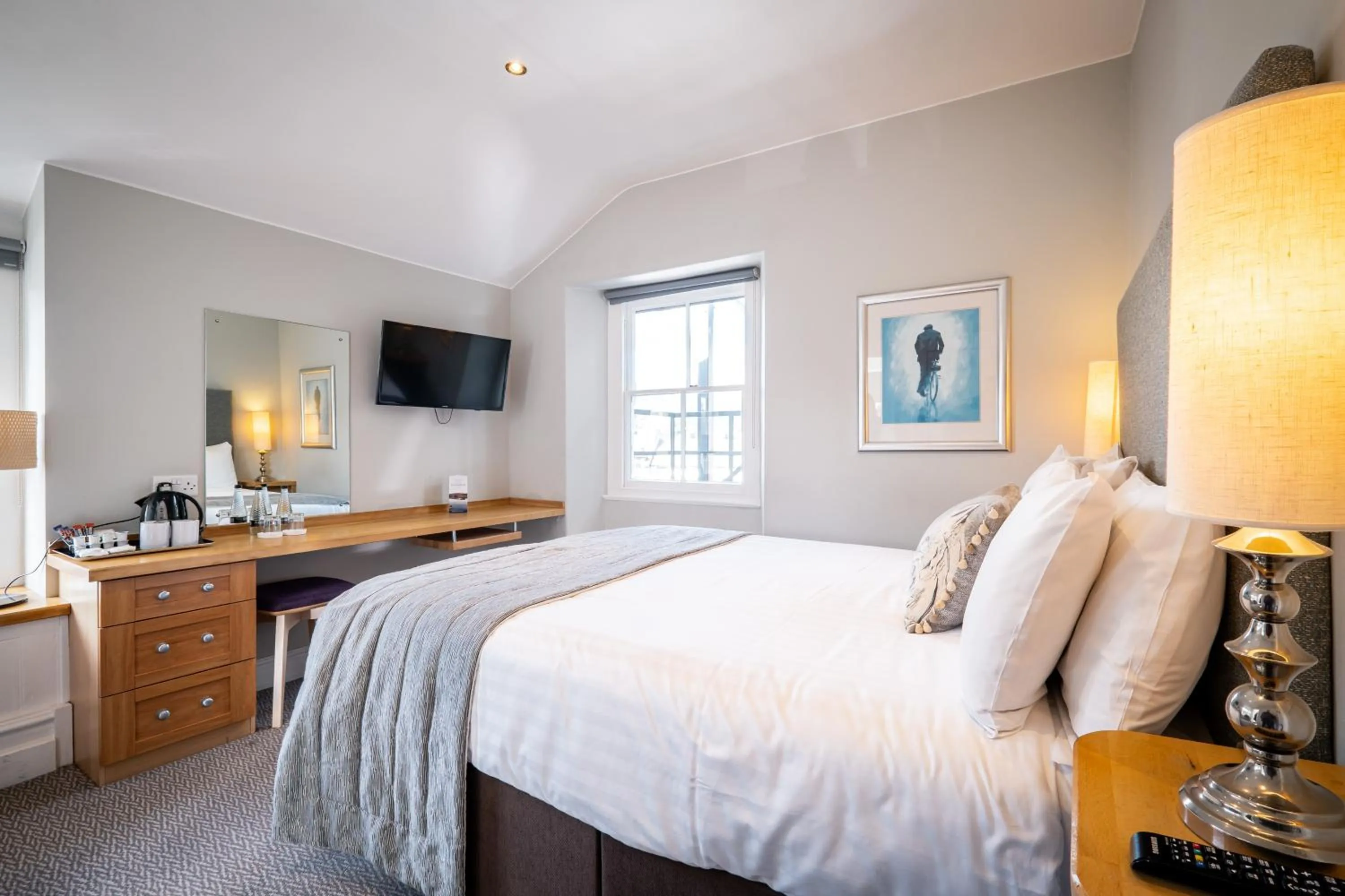 Photo of the whole room, Bed in Ambleside Townhouse