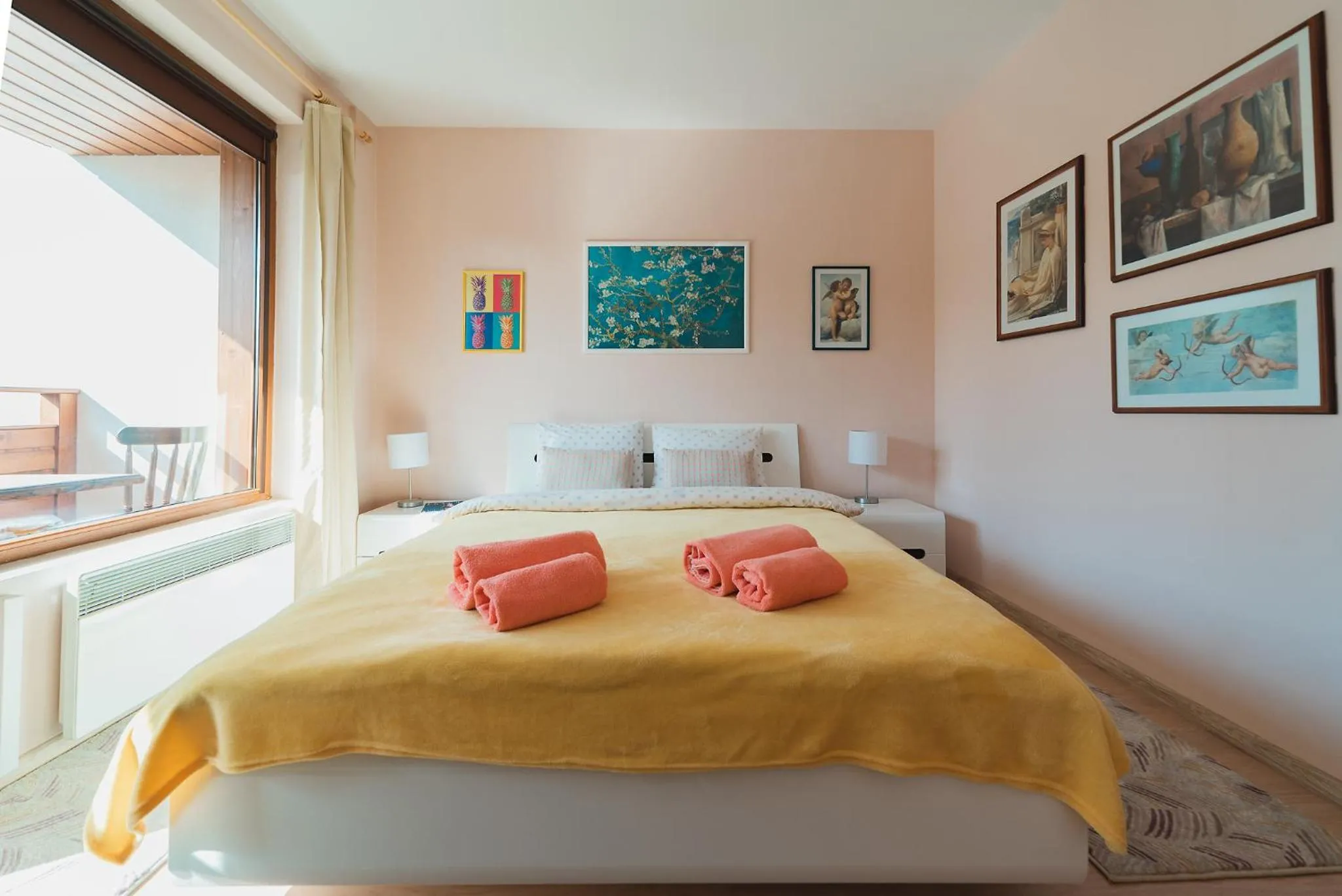 Bed in Veli Hills Apartments
