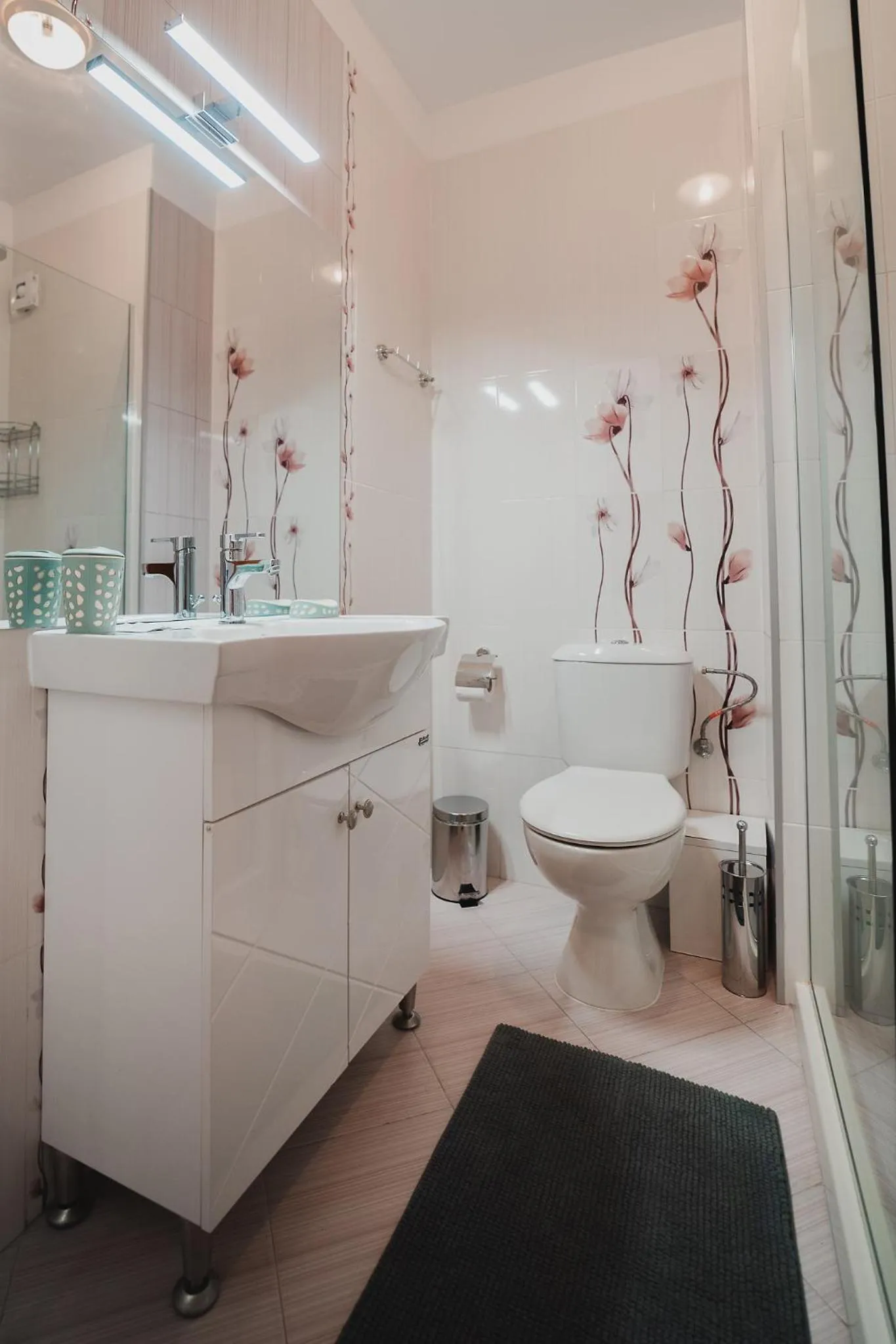 Bathroom in Veli Hills Apartments
