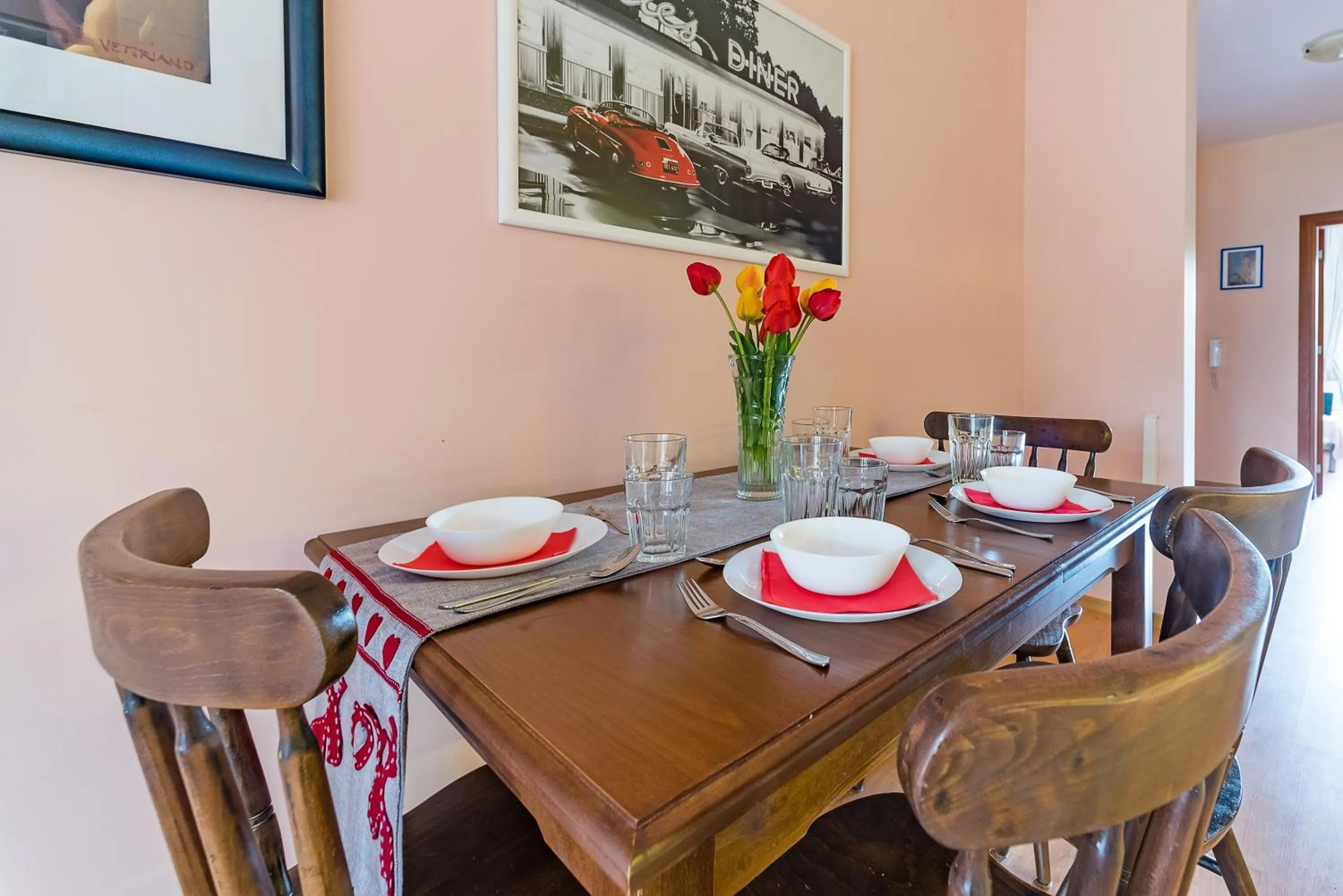 Dining area in Veli Hills Apartments