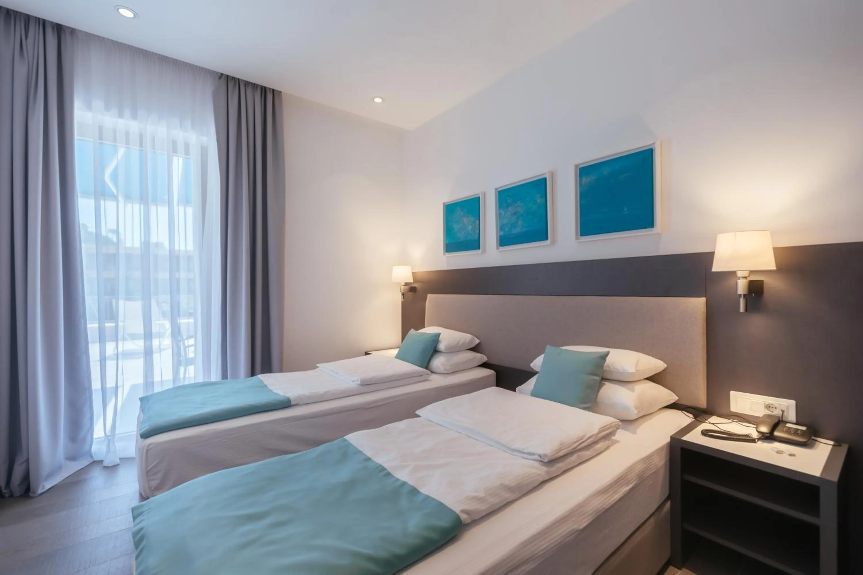 Photo of the whole room, Bed in Hotel Eleven