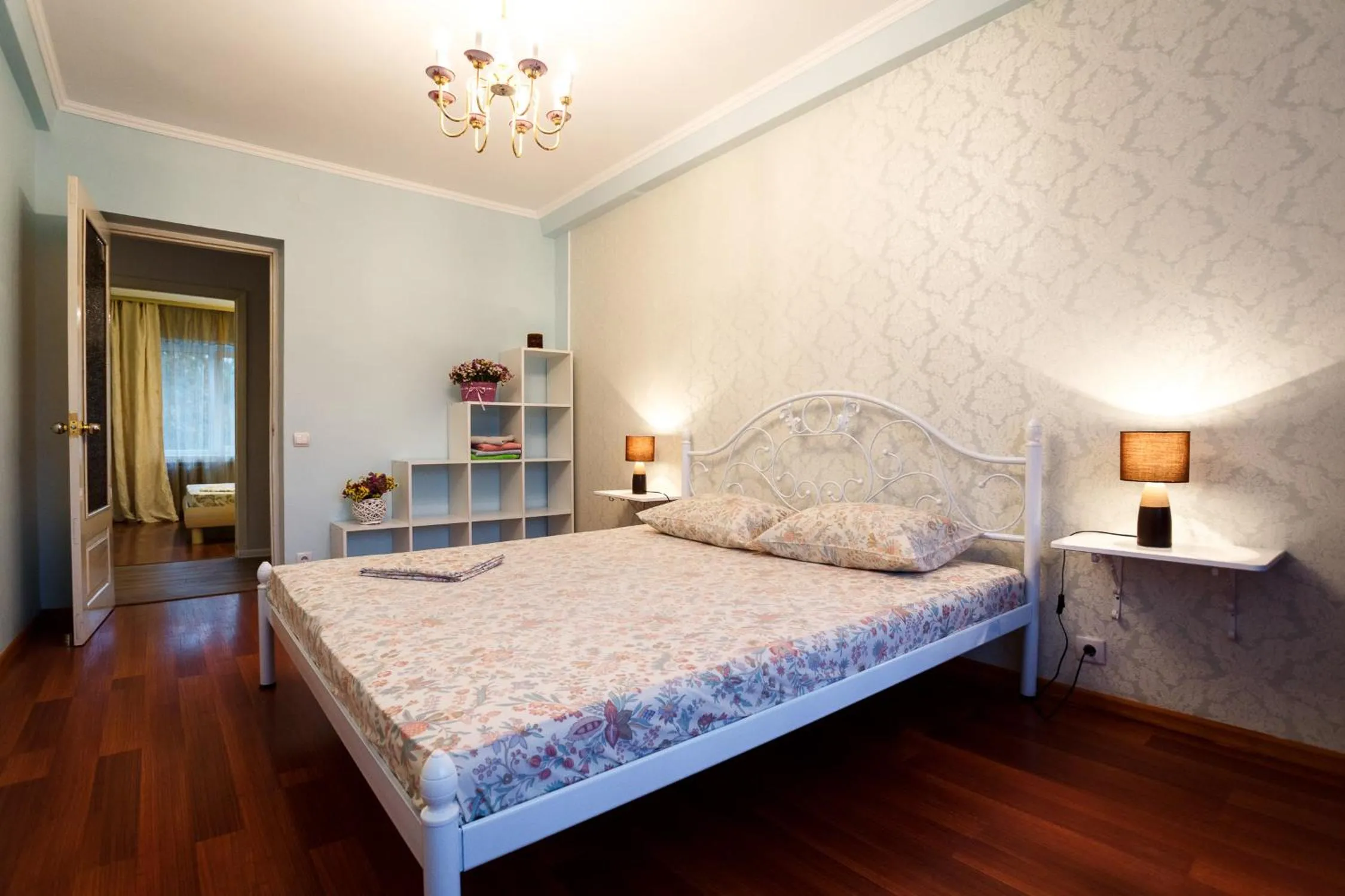 Chornovola Avenue Apartment