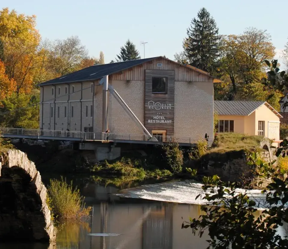 Au Moulin des Ecorces Au Moulin des Ecorces