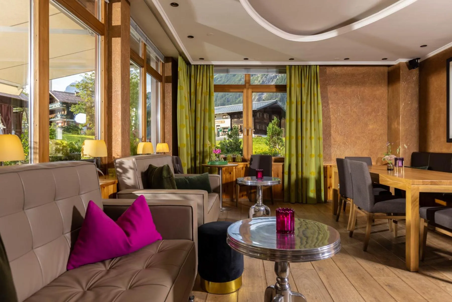 Lounge or bar in Hotel Walserberg