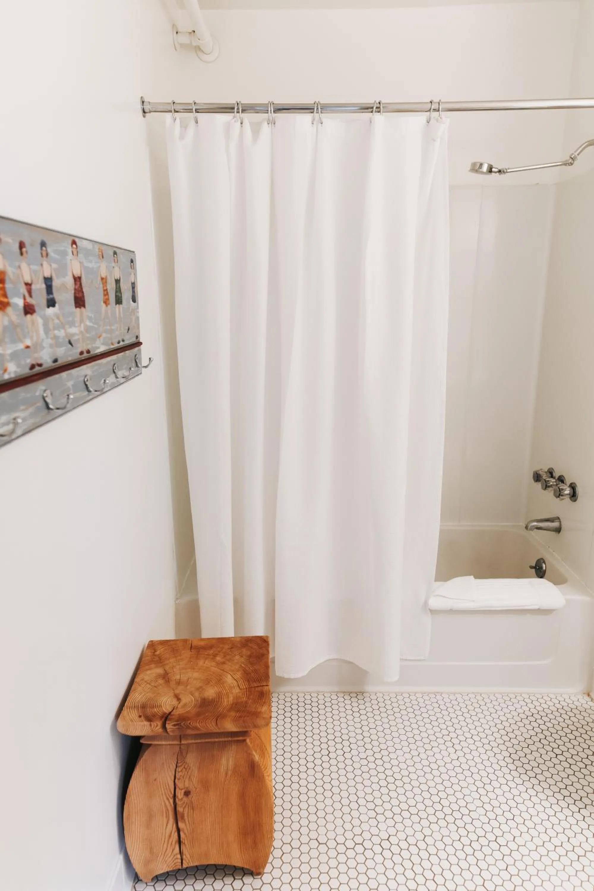 Shower in Chebeague Island Inn
