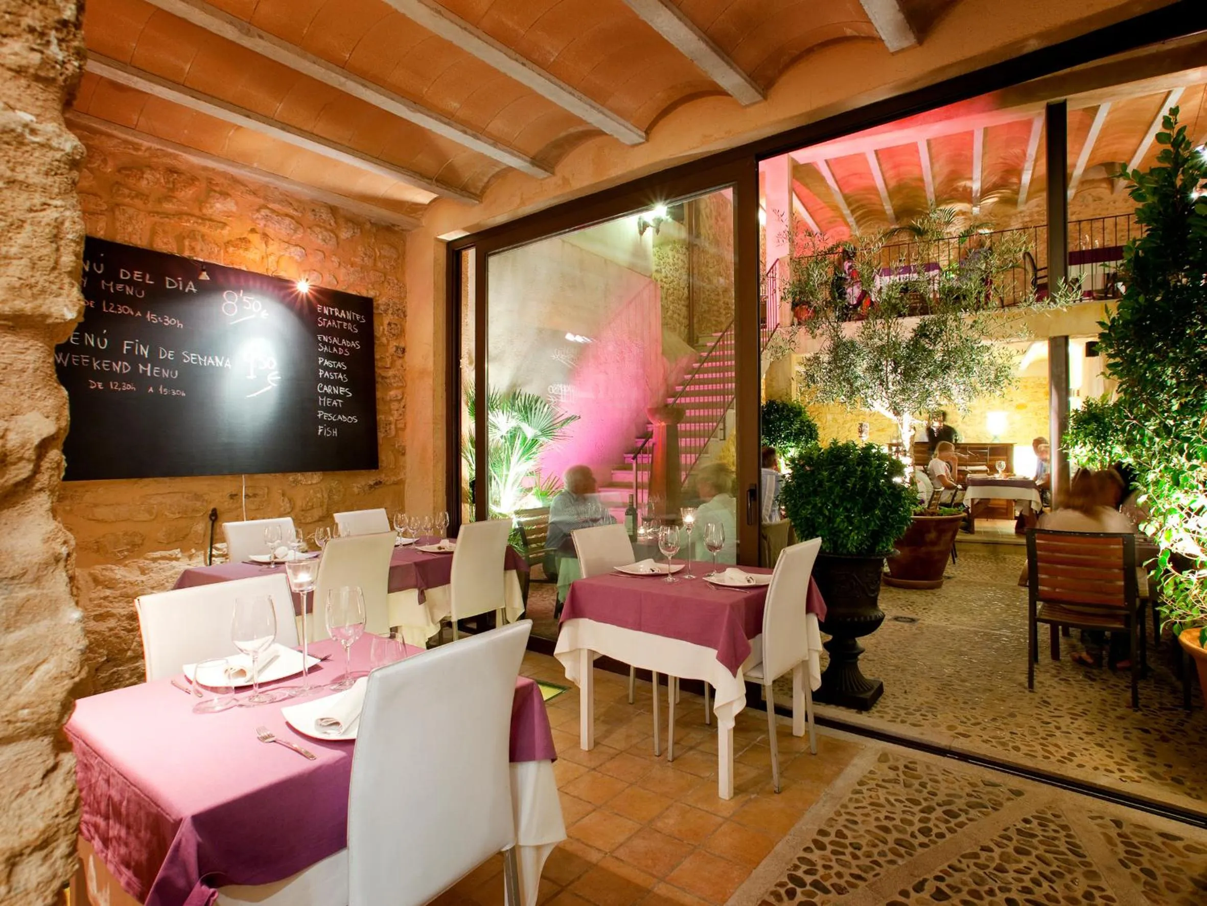 Restaurant/places to eat in Ca´n Pere