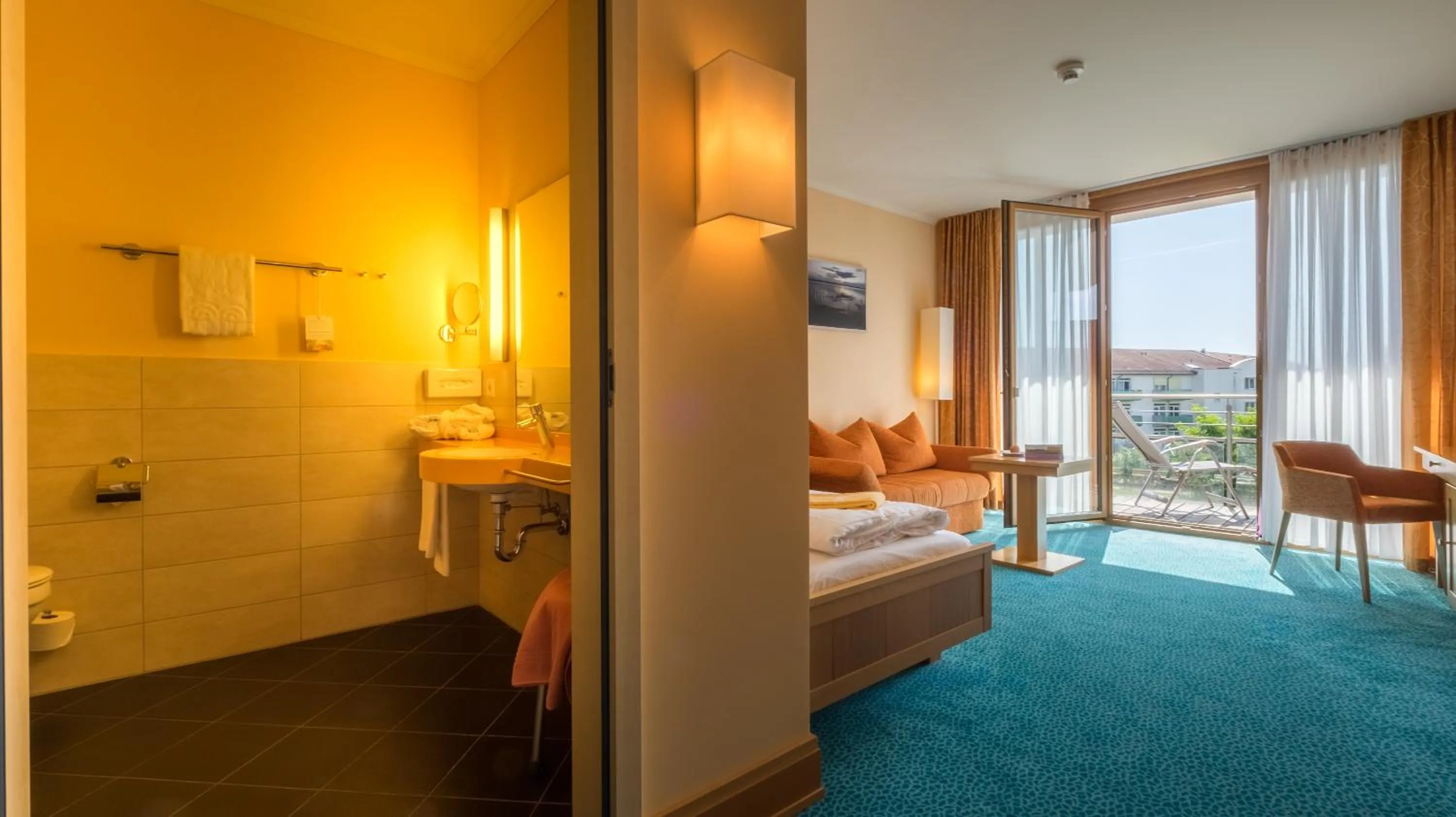 Photo of the whole room, Bed in Kurzentrum Waren (Müritz)