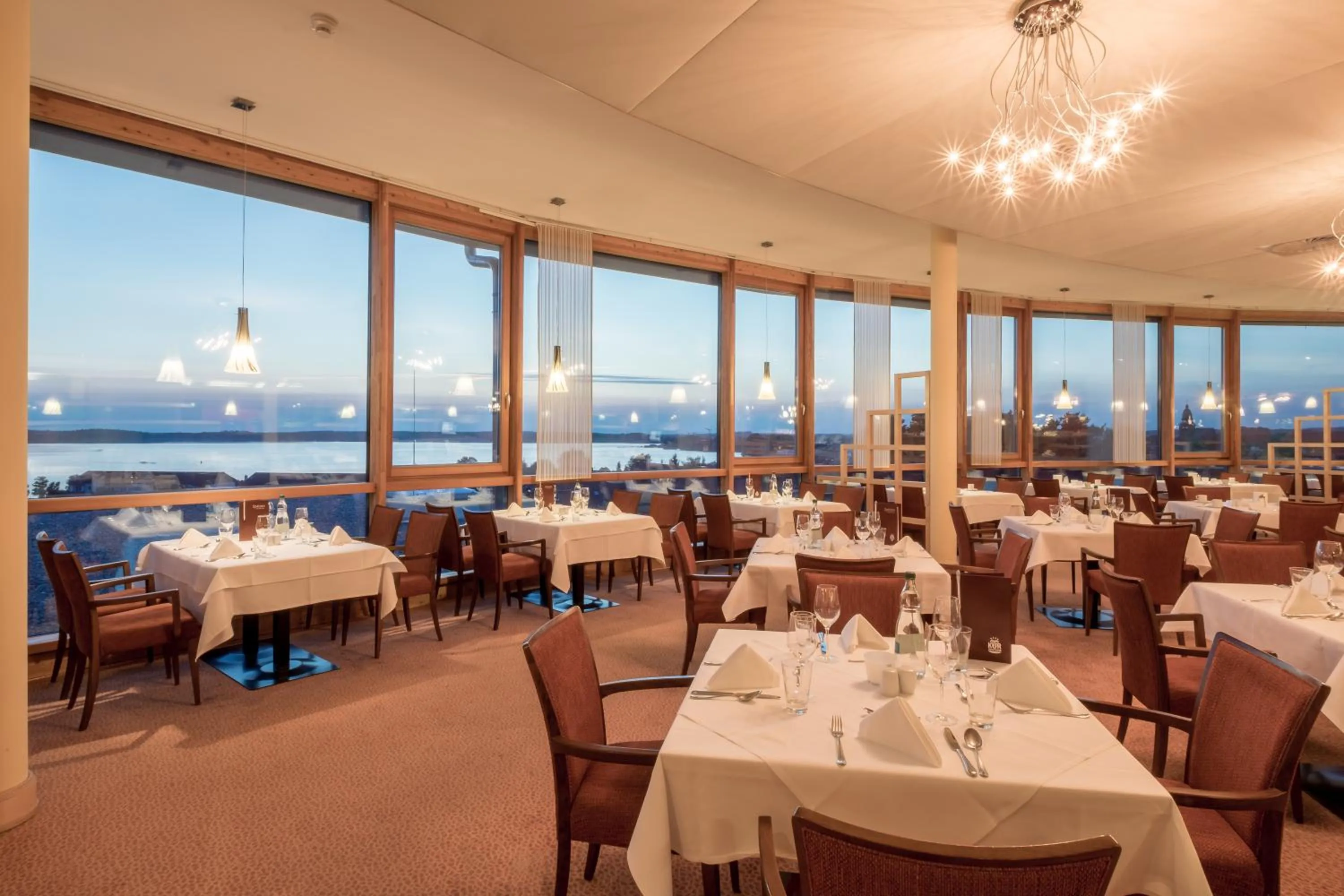 Restaurant/places to eat in Kurzentrum Waren (Müritz)