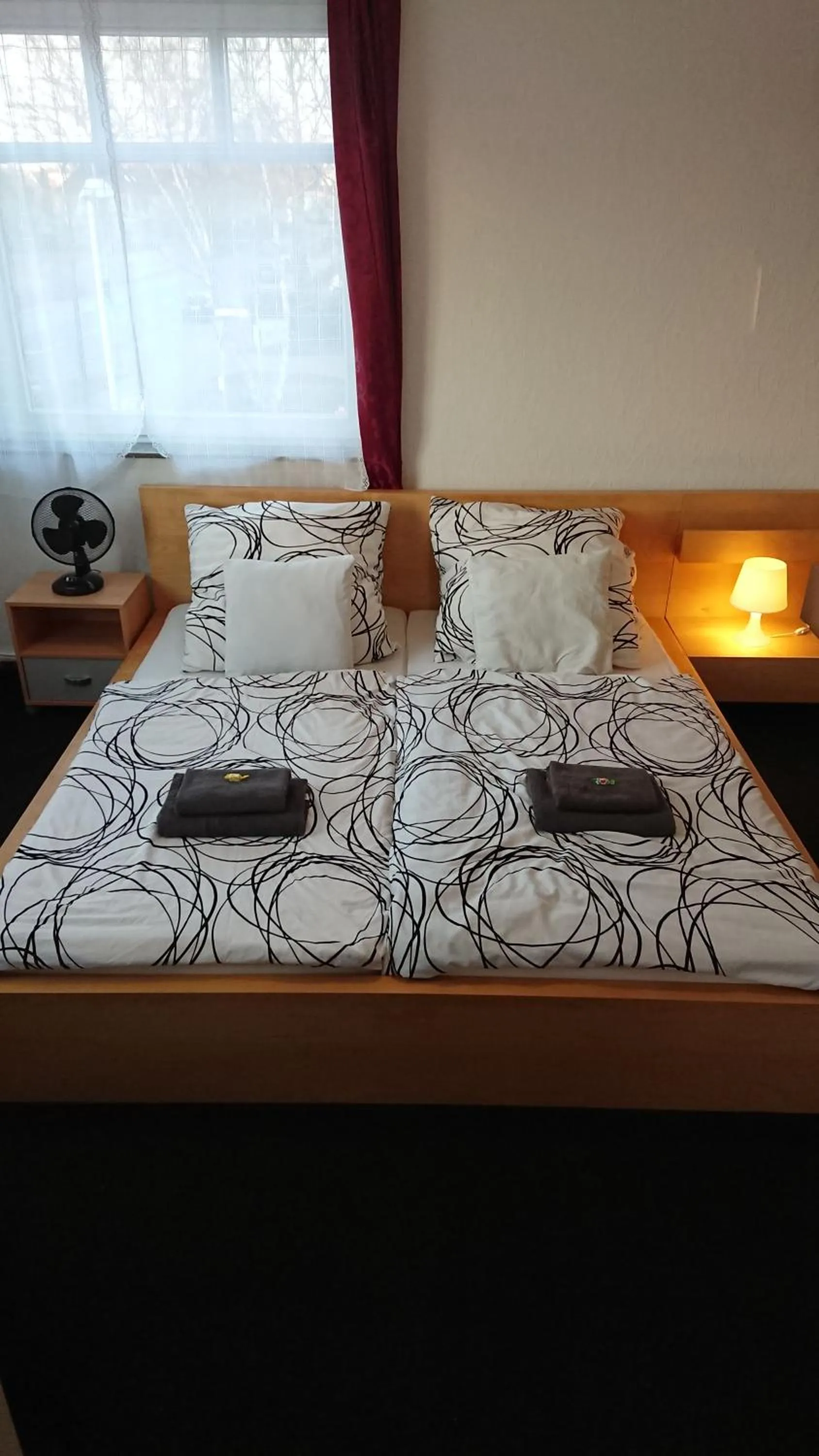 Bed in Pension Zum Burggrafen