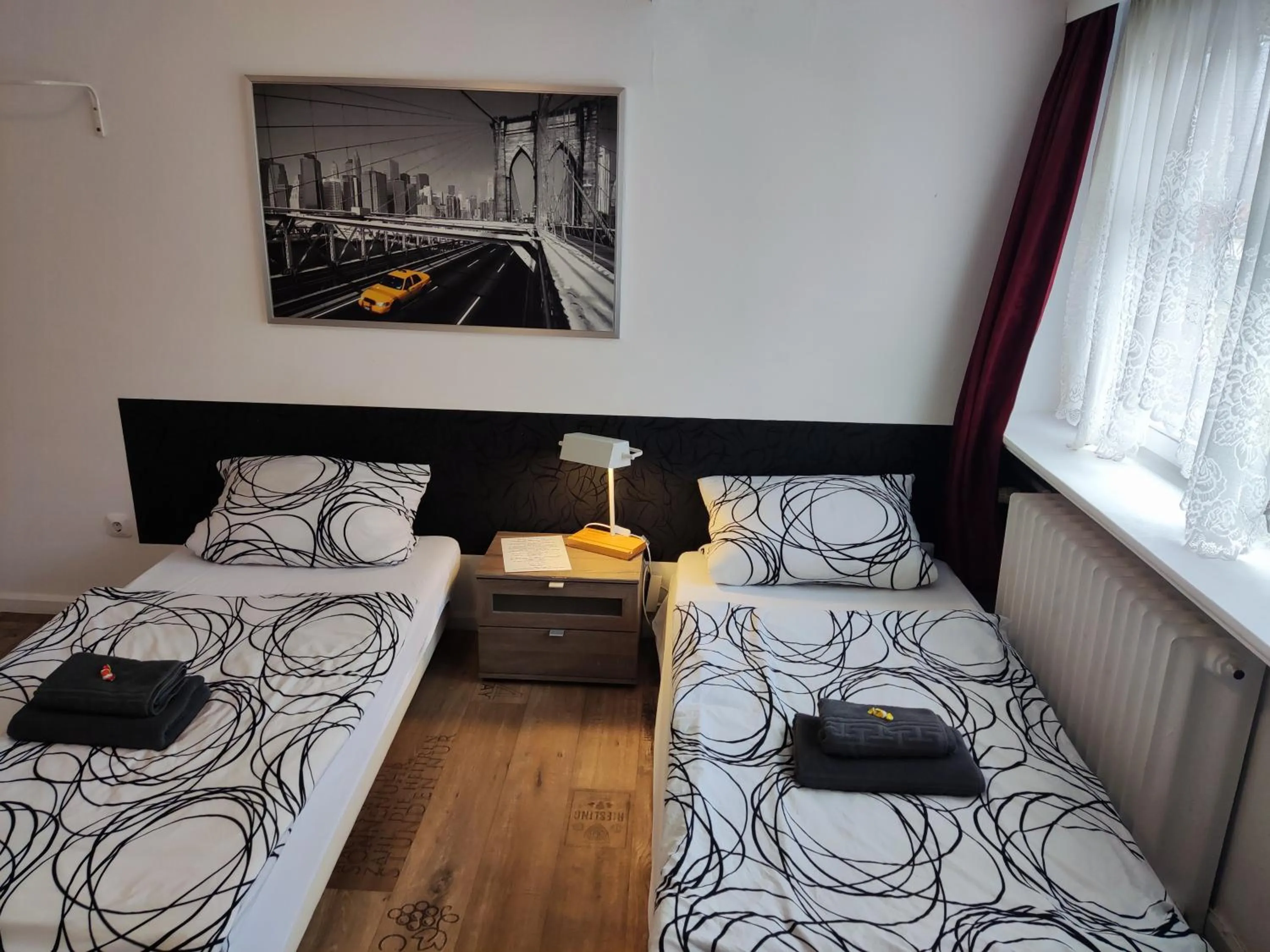 Bed in Pension Zum Burggrafen