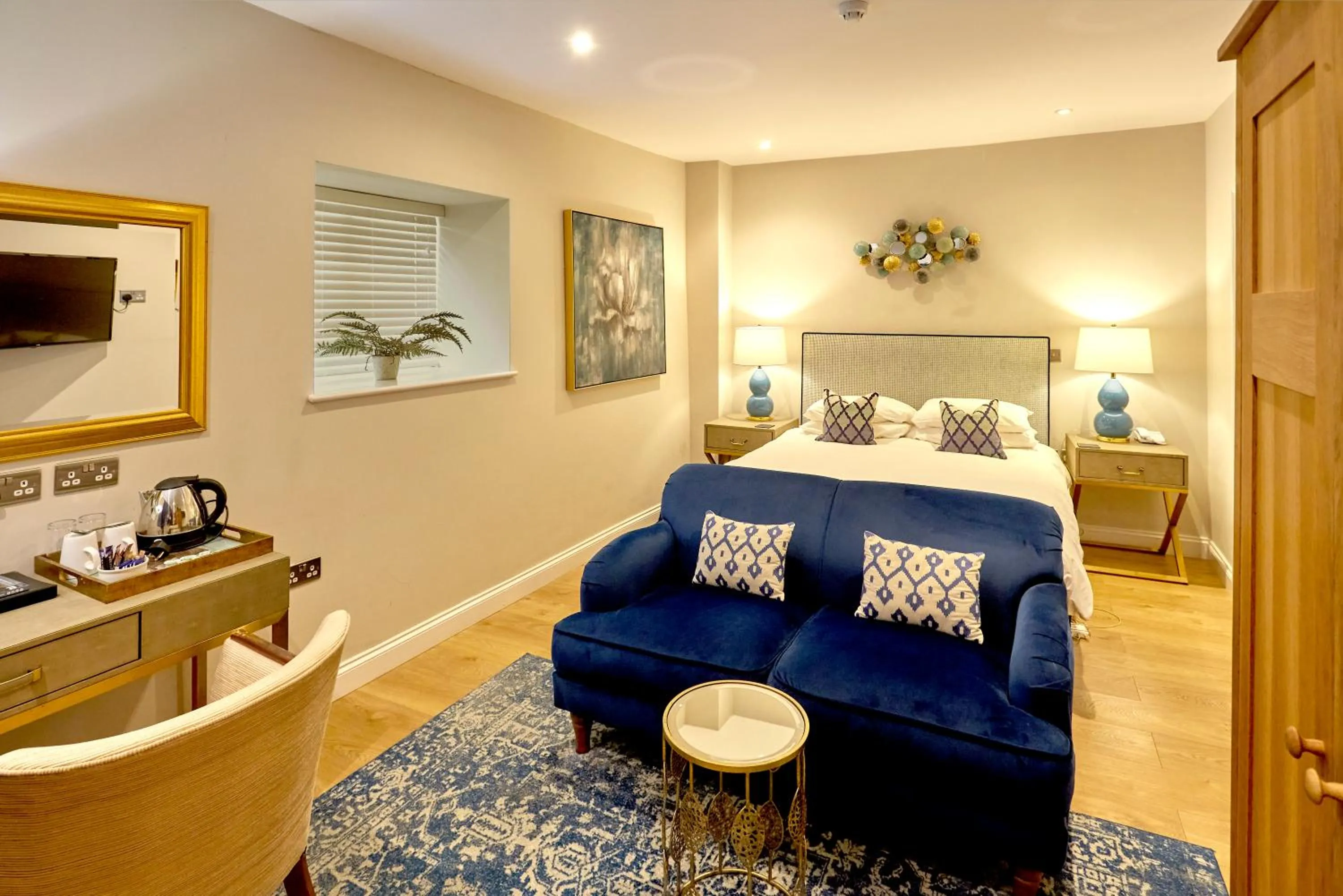 Night, Bed in The Ormond At Tetbury