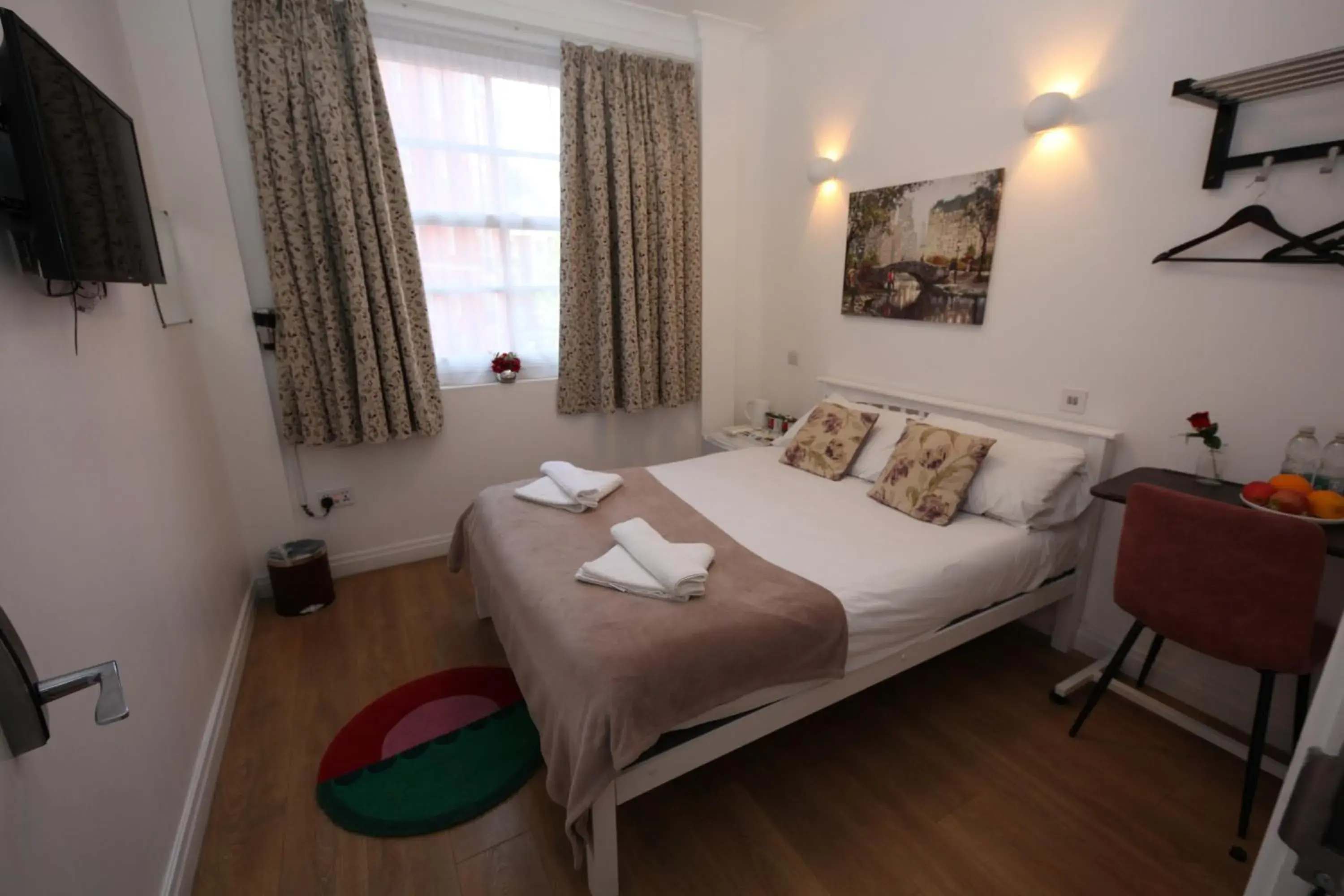 Bed in City London Hotel Bed in City London Hotel