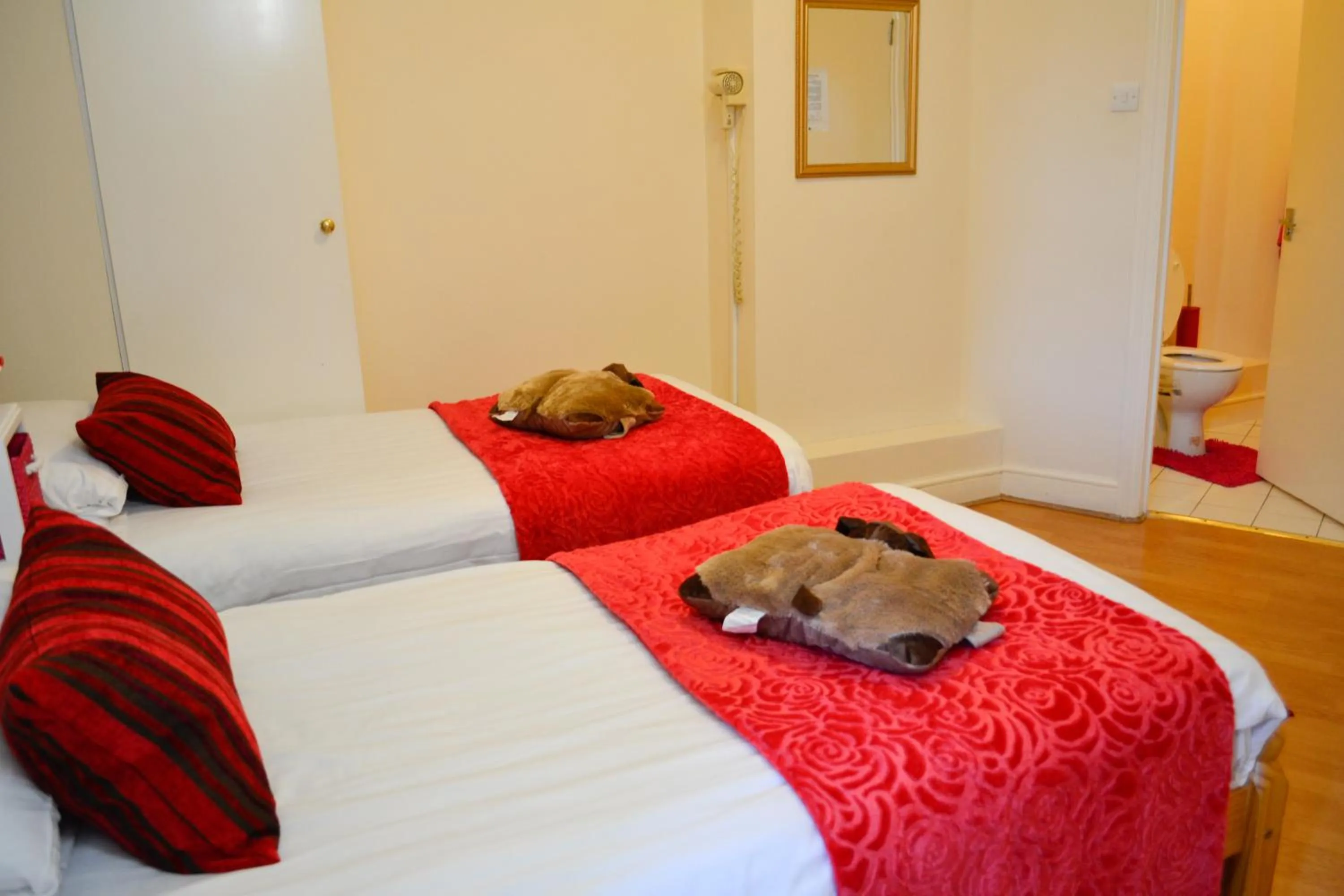 Bed in City London Hotel