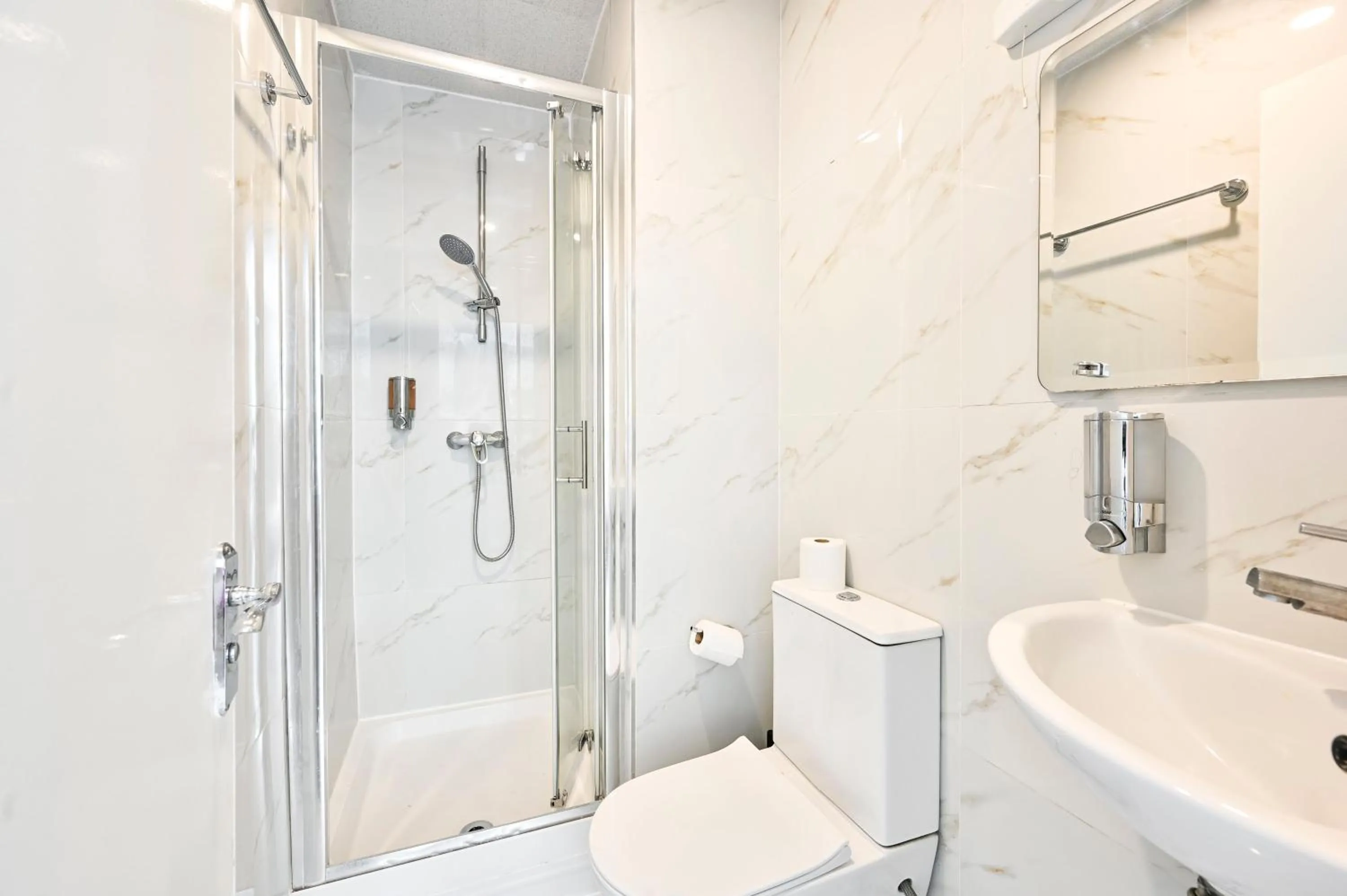 Shower in City London Hotel