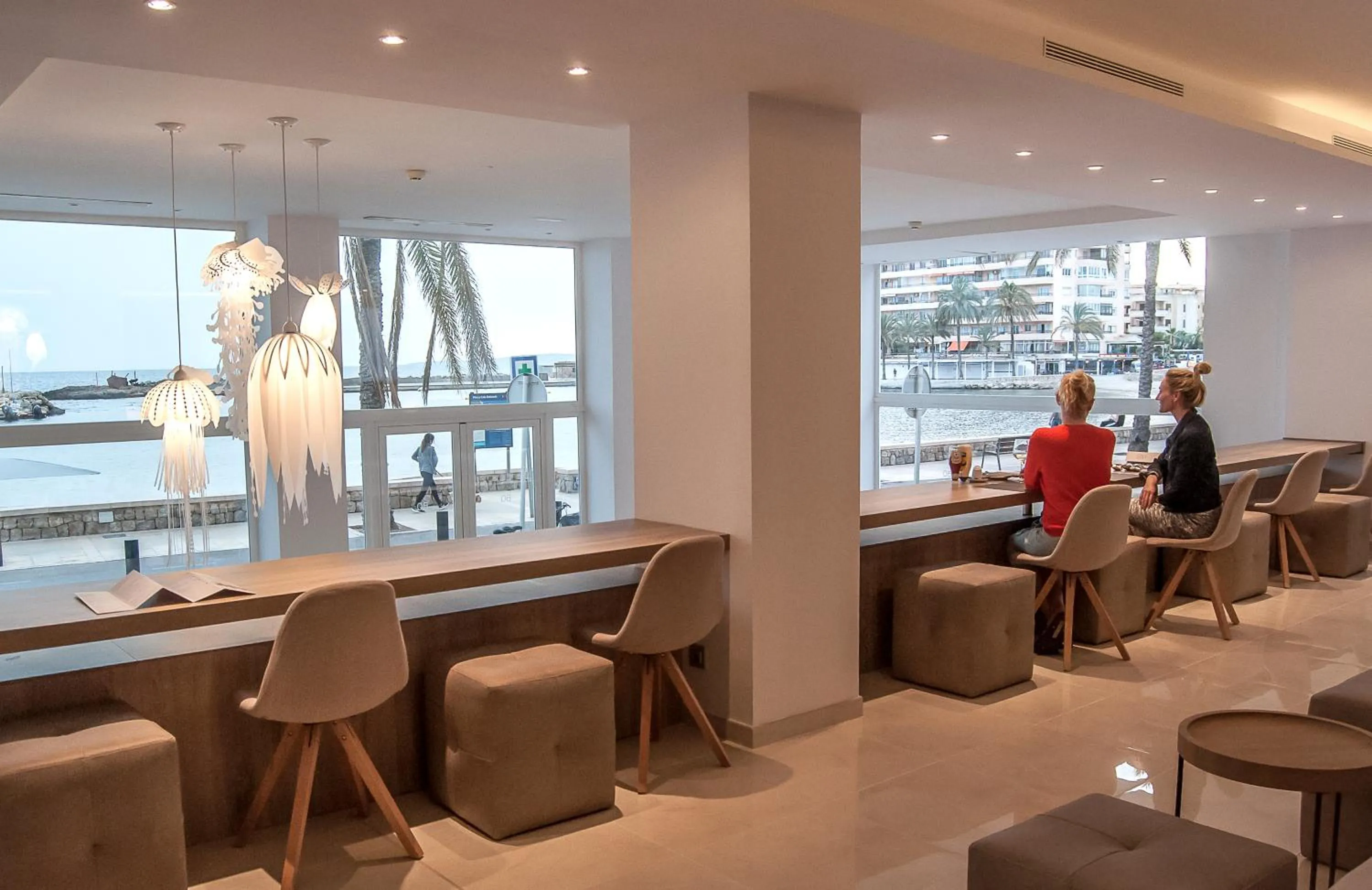 Food and drinks in BQ Aguamarina Boutique Hotel