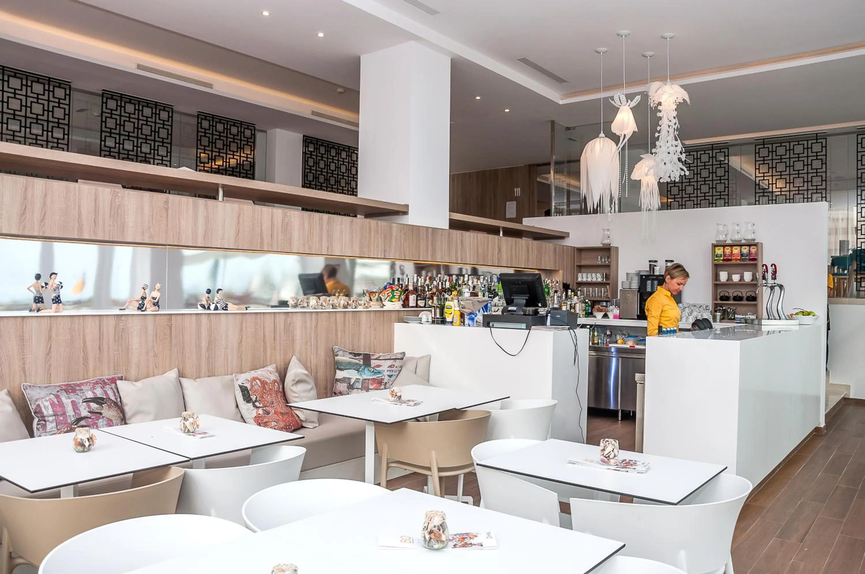 Food and drinks in BQ Aguamarina Boutique Hotel