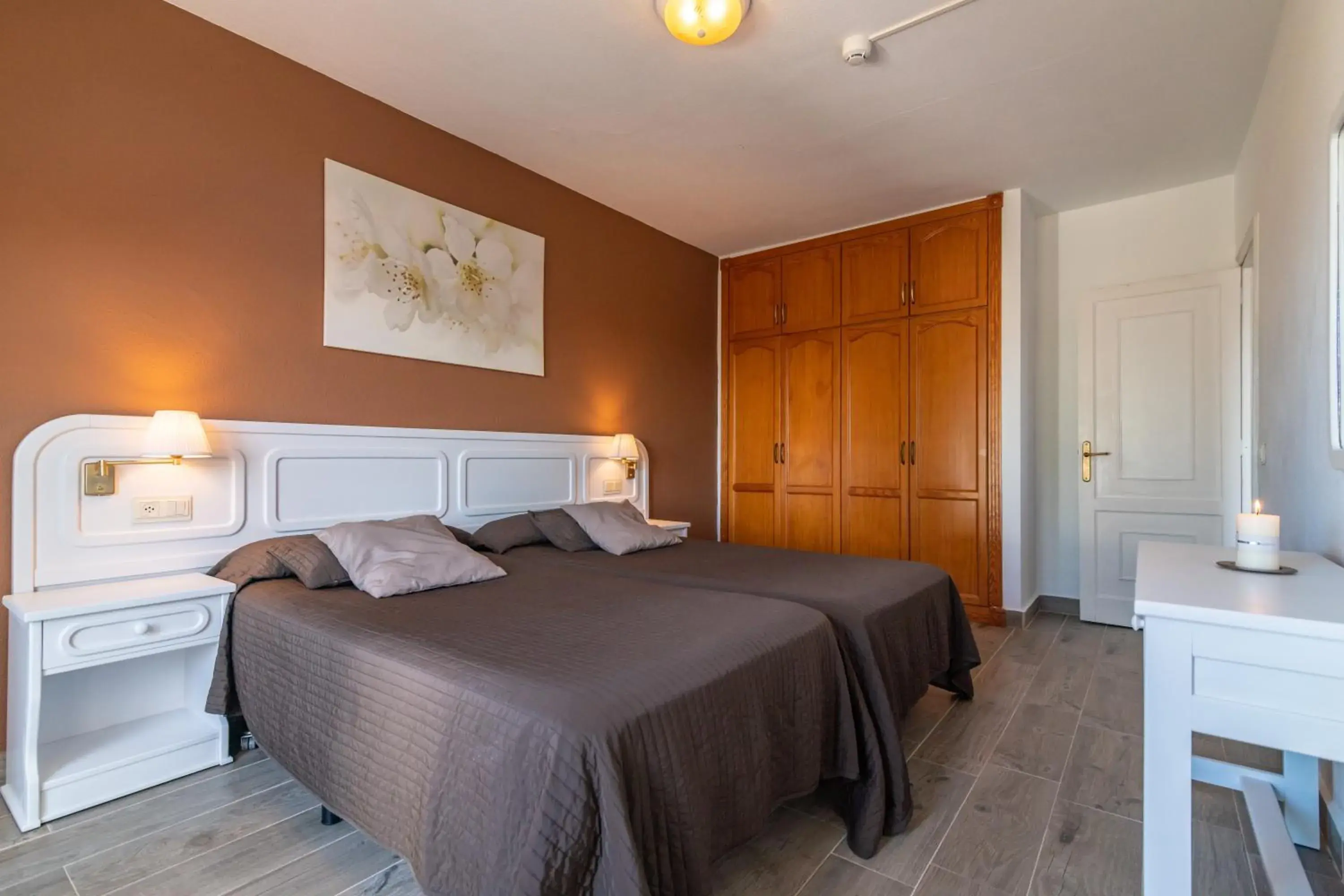 Bed in Aparthotel Neptuno Costadeje Bed in Aparthotel Neptuno Costadeje