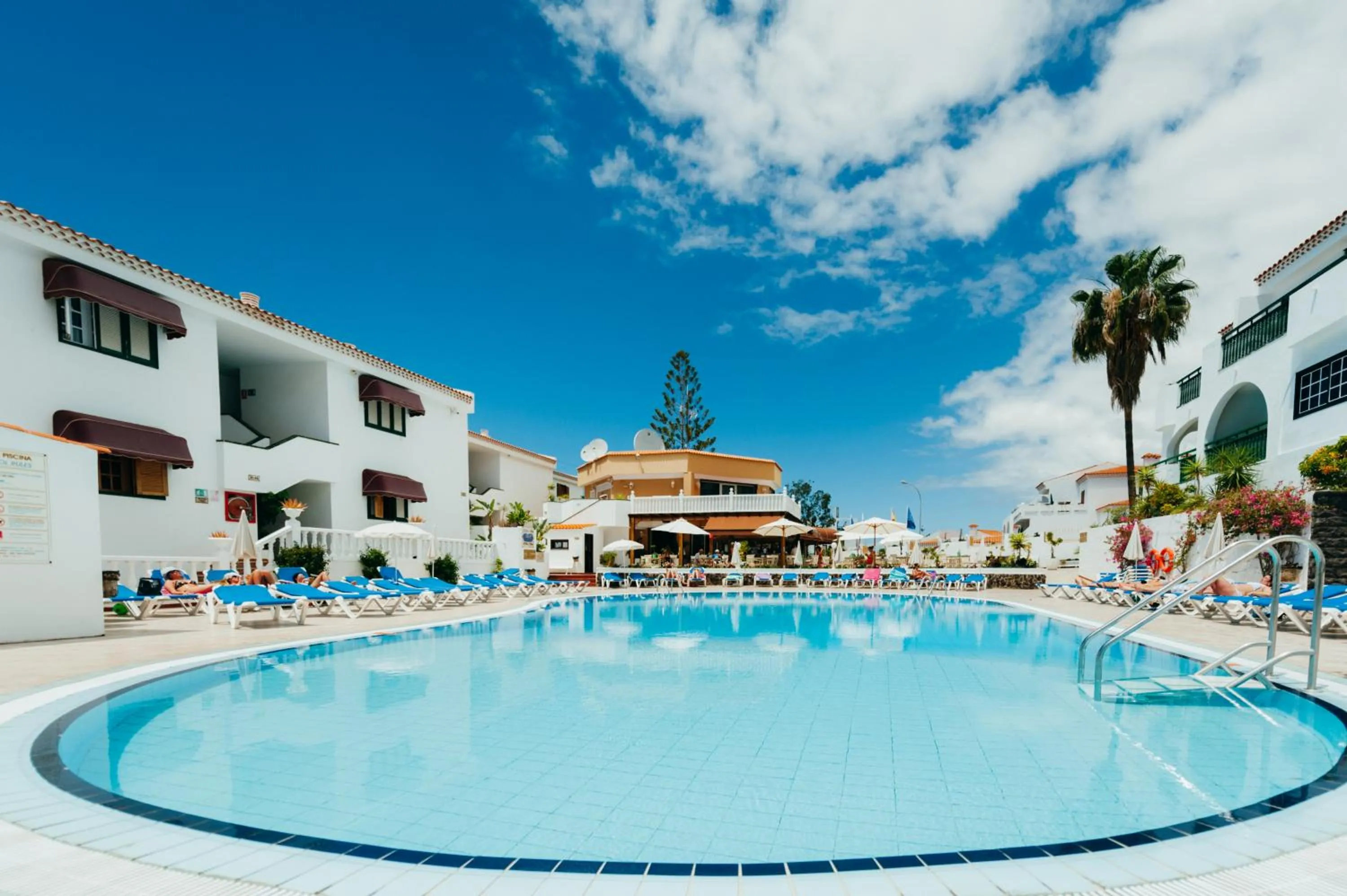 Swimming pool in Aparthotel Neptuno Costadeje