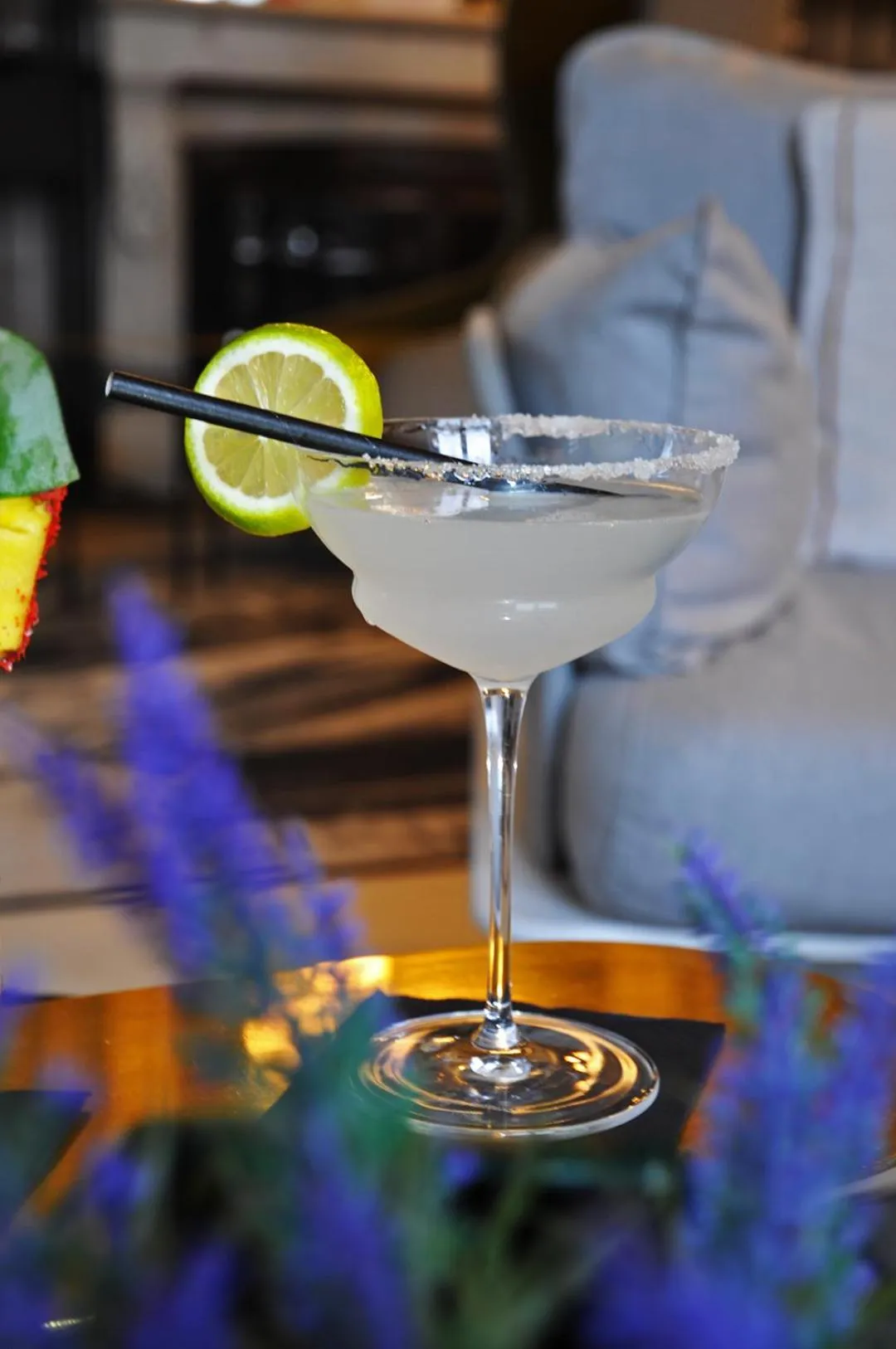 Lounge or bar in Garrigae Manoir de Beauvoir Poitiers Sud - Hotel & Spa