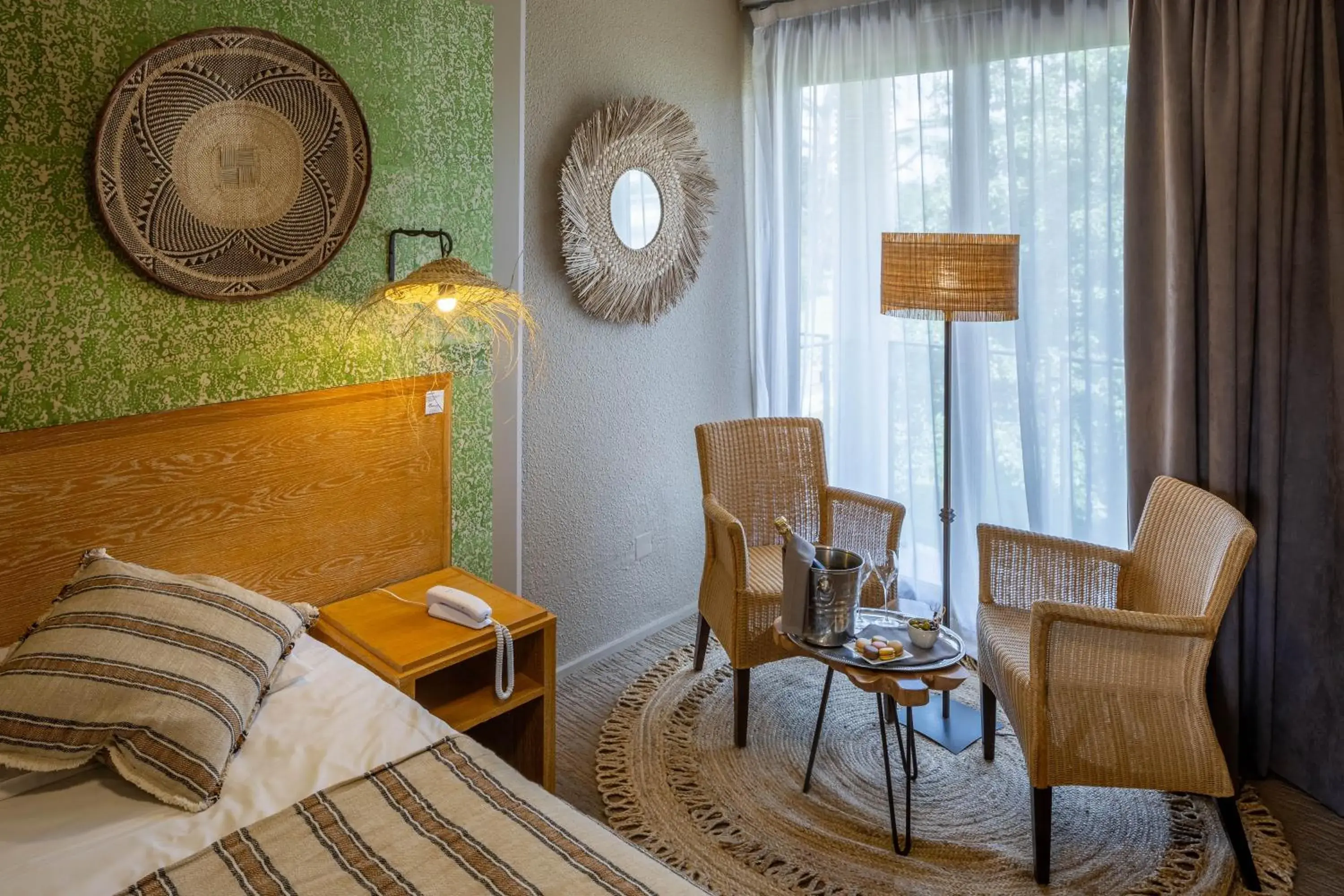 Bedroom, Bed in Garrigae Manoir de Beauvoir Poitiers Sud - Hotel & Spa Bedroom, Bed in Garrigae Manoir de Beauvoir Poitiers Sud - Hotel & Spa