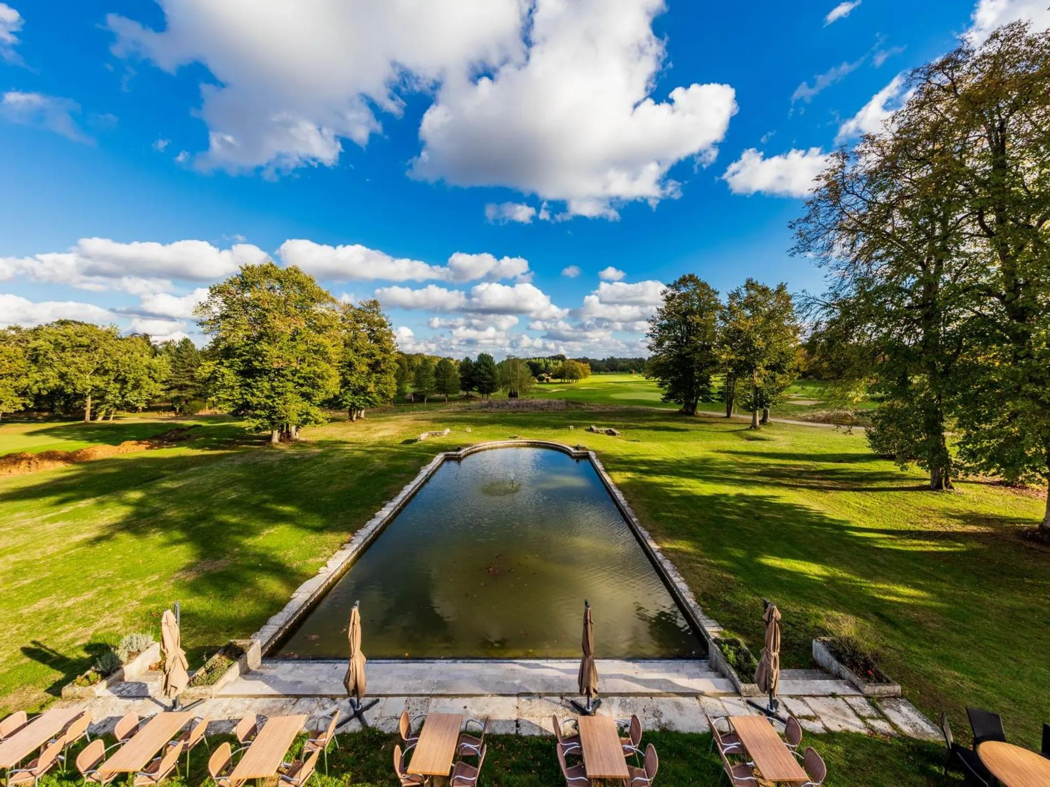 Garden view in Garrigae Manoir de Beauvoir Poitiers Sud - Hotel & Spa