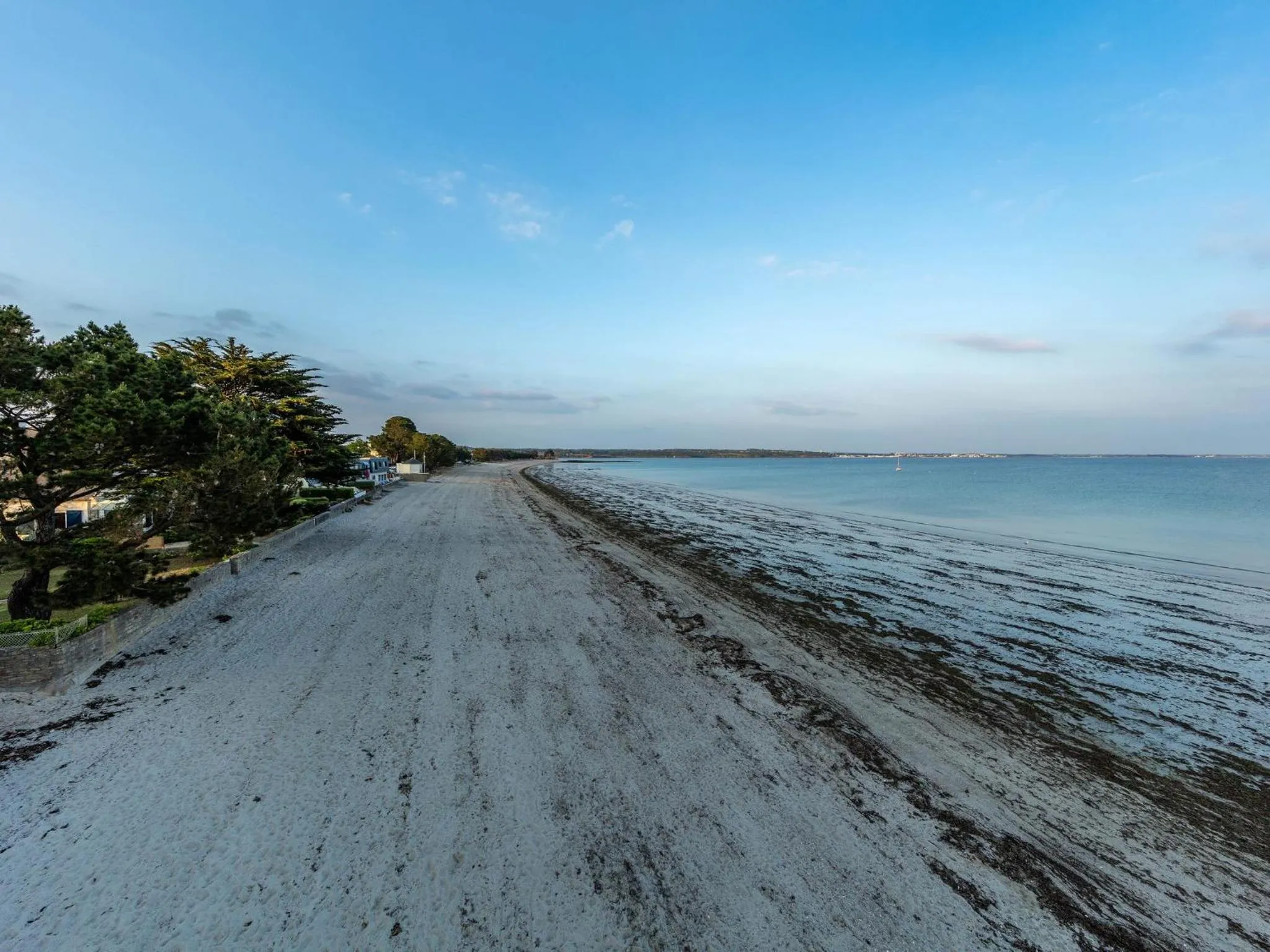 Beach in Garrigae Cap Coz