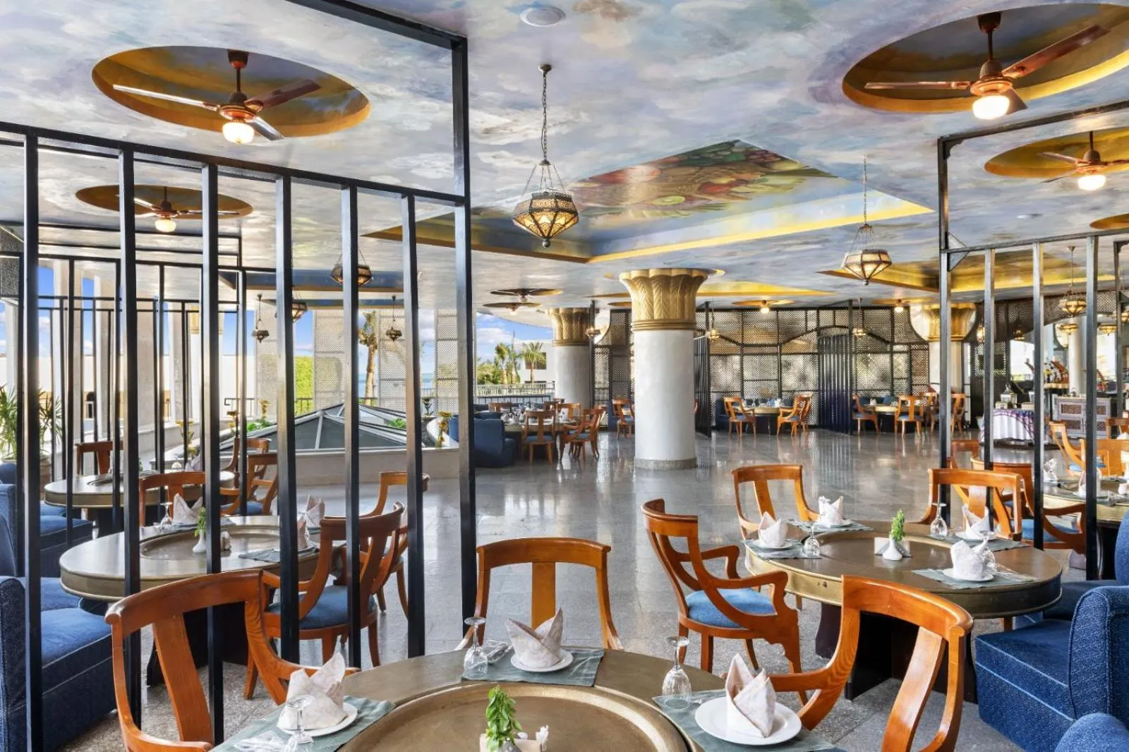 Restaurant/places to eat in Monte Carlo Sharm Resort & Spa