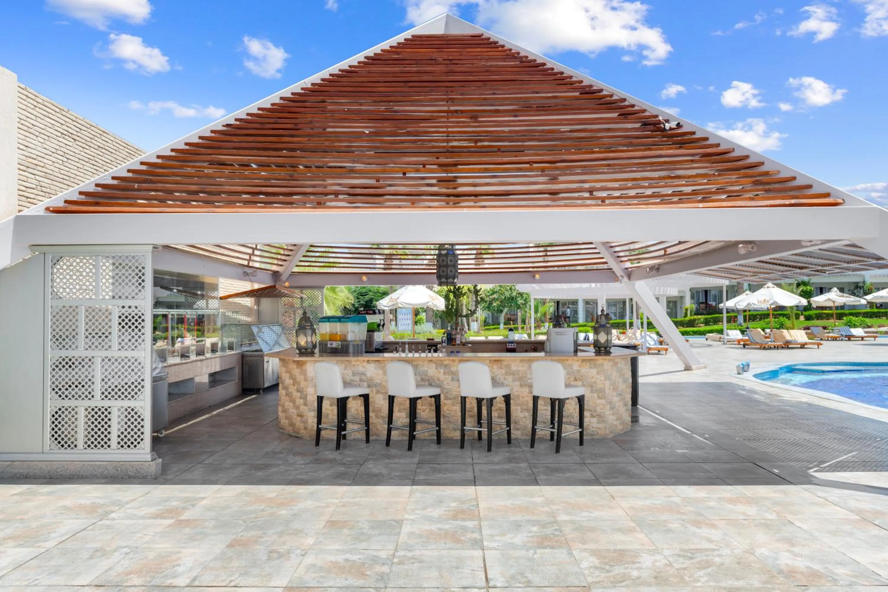 Swimming pool in Monte Carlo Sharm Resort & Spa