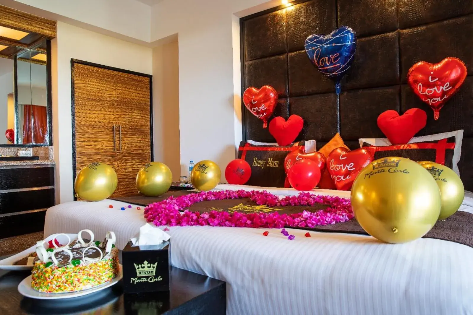 Food and drinks in Monte Carlo Sharm Resort & Spa Food and drinks in Monte Carlo Sharm Resort & Spa