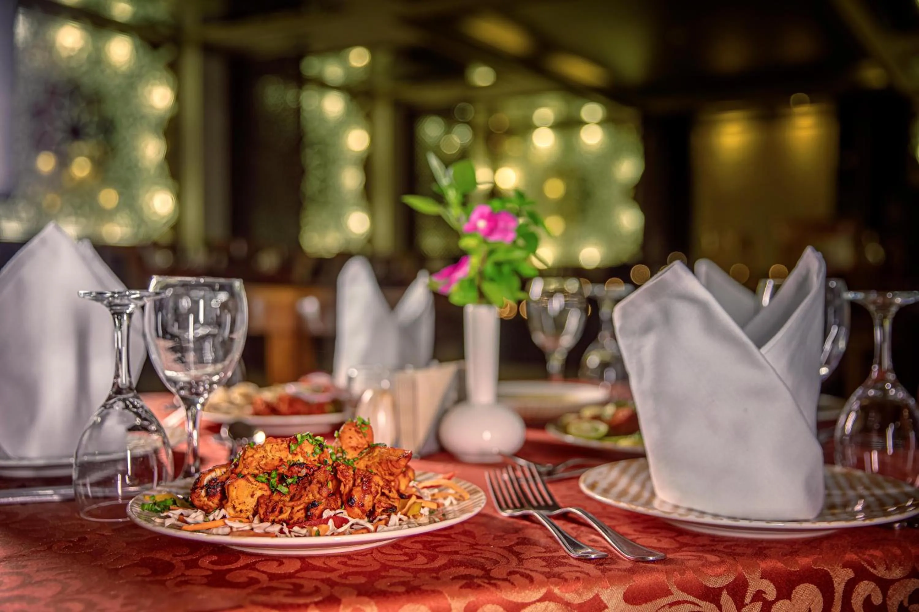 Restaurant/places to eat in Monte Carlo Sharm Resort & Spa