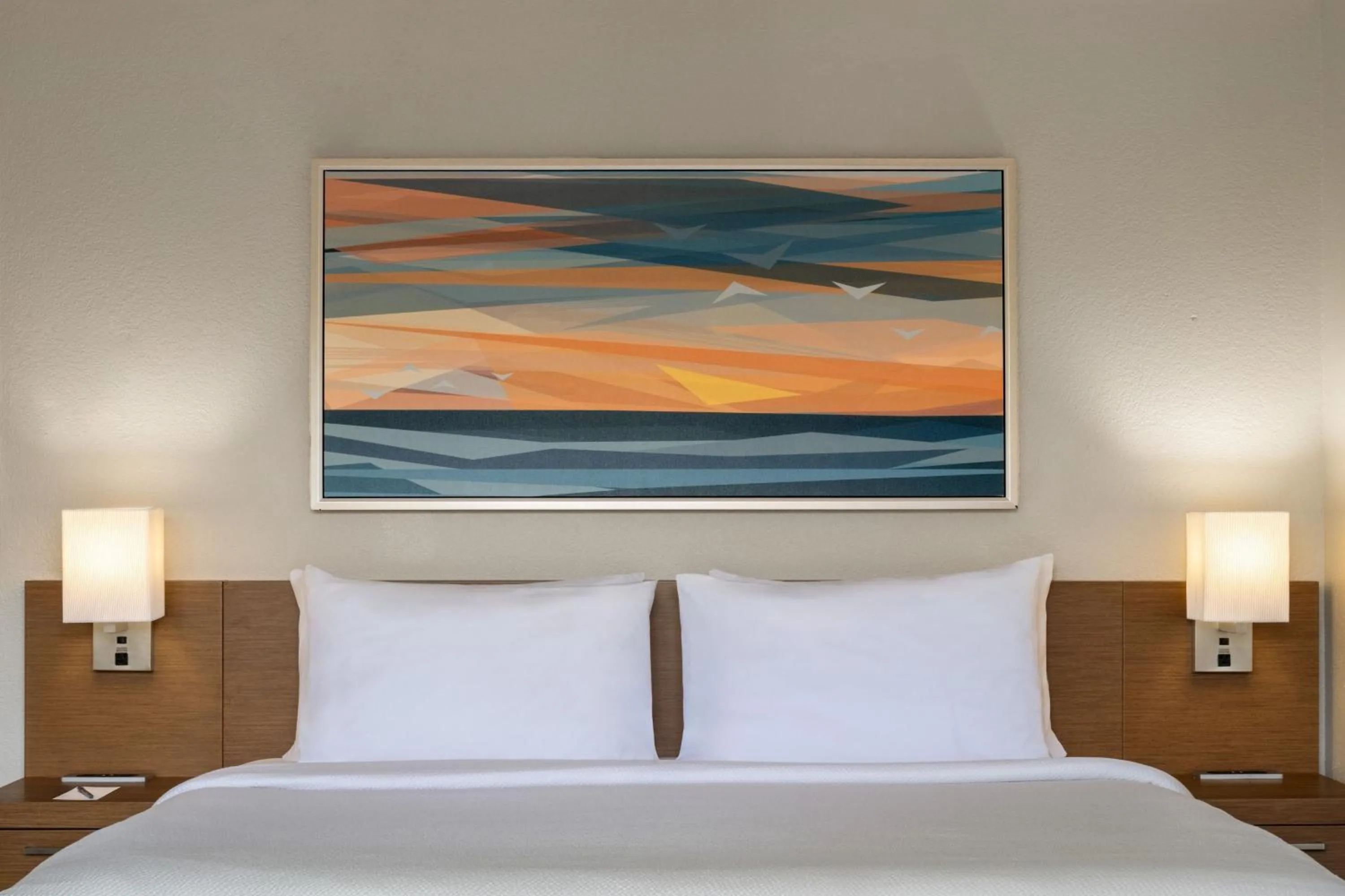 Photo of the whole room, Bed in Courtyard by Marriott - Naples